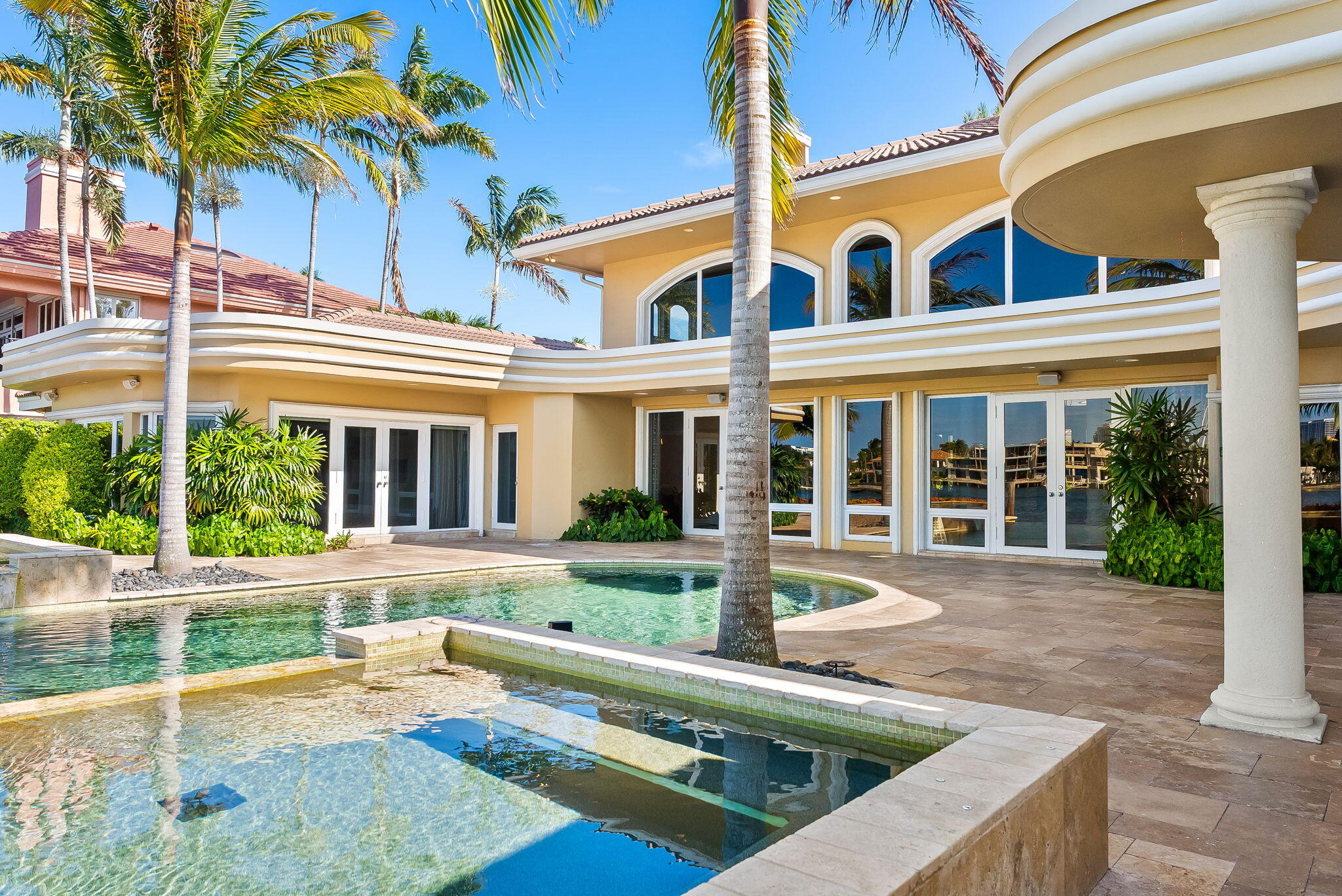 main property photo 50