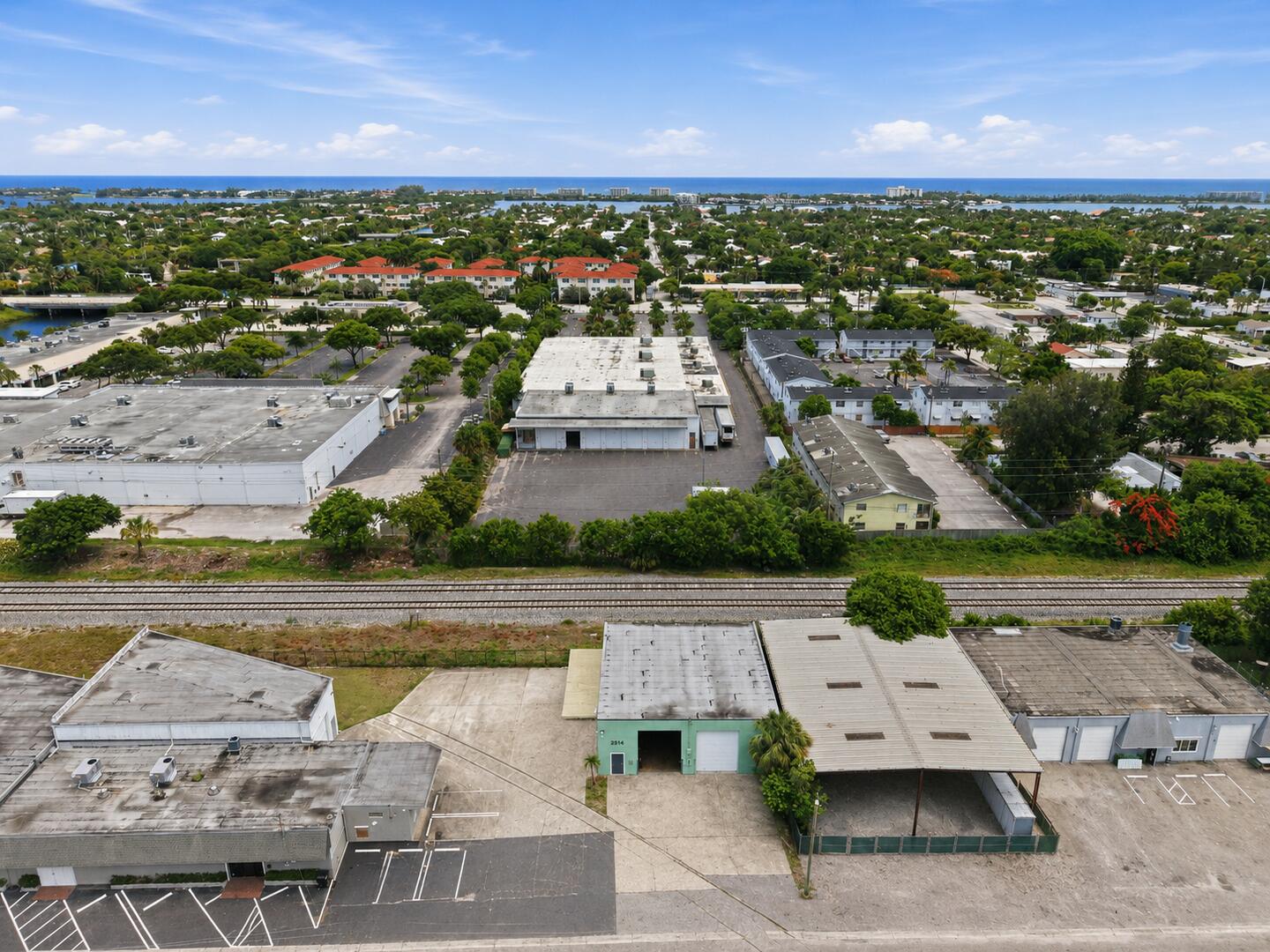 main property photo 18