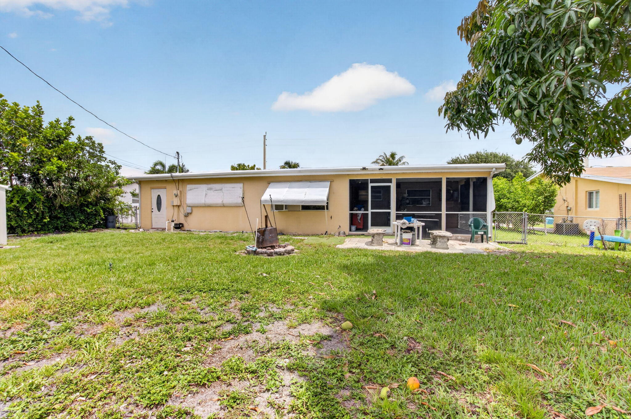 main property photo 41