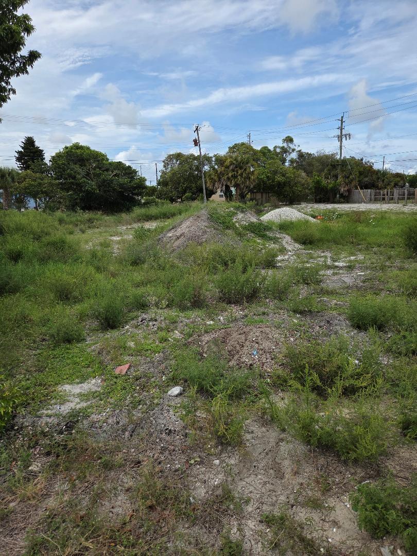 main property photo 6