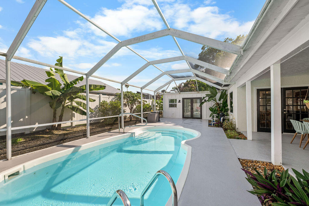 main property photo 50