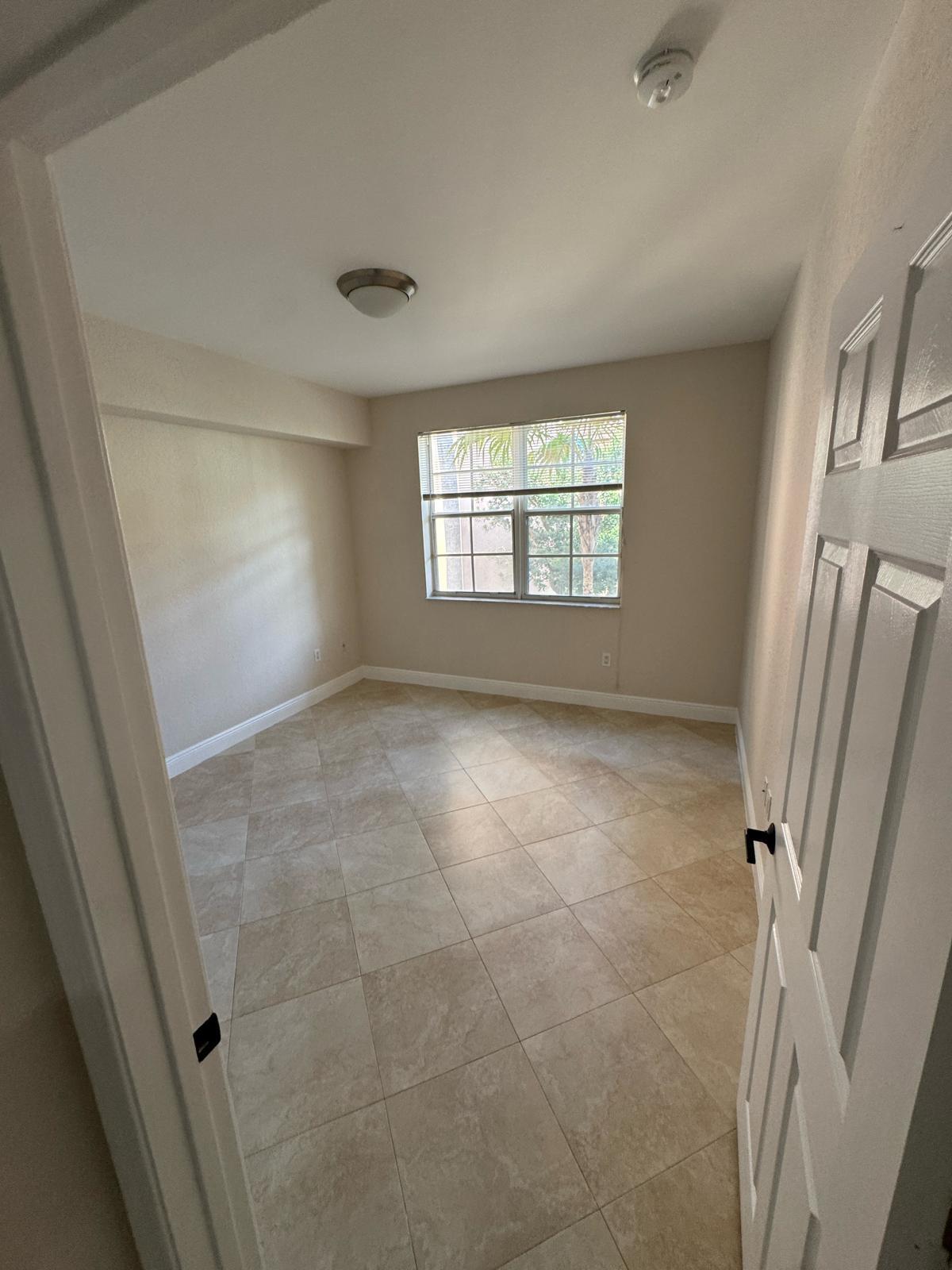 property viewer photo 14