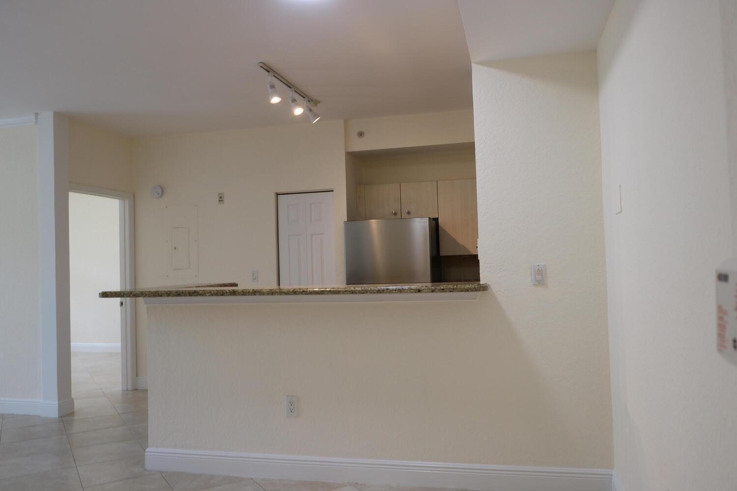 property viewer photo 7