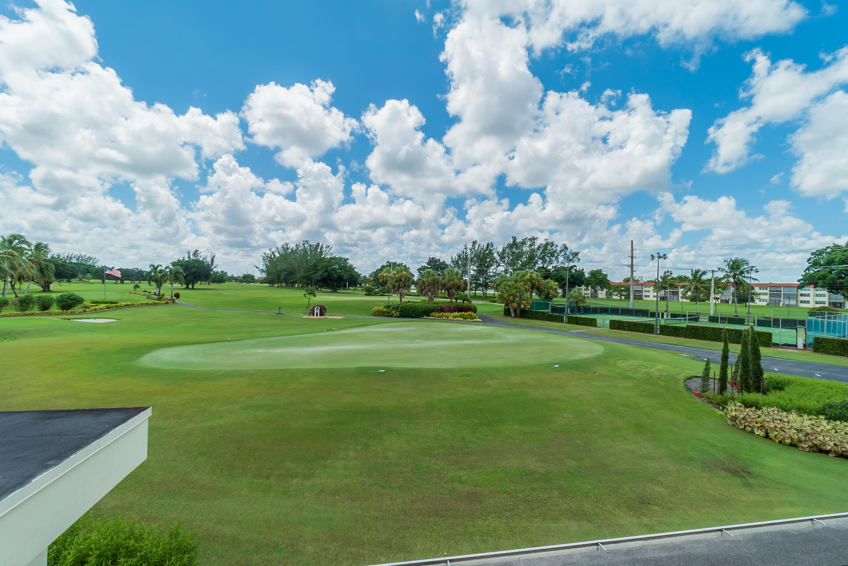 main property photo 40