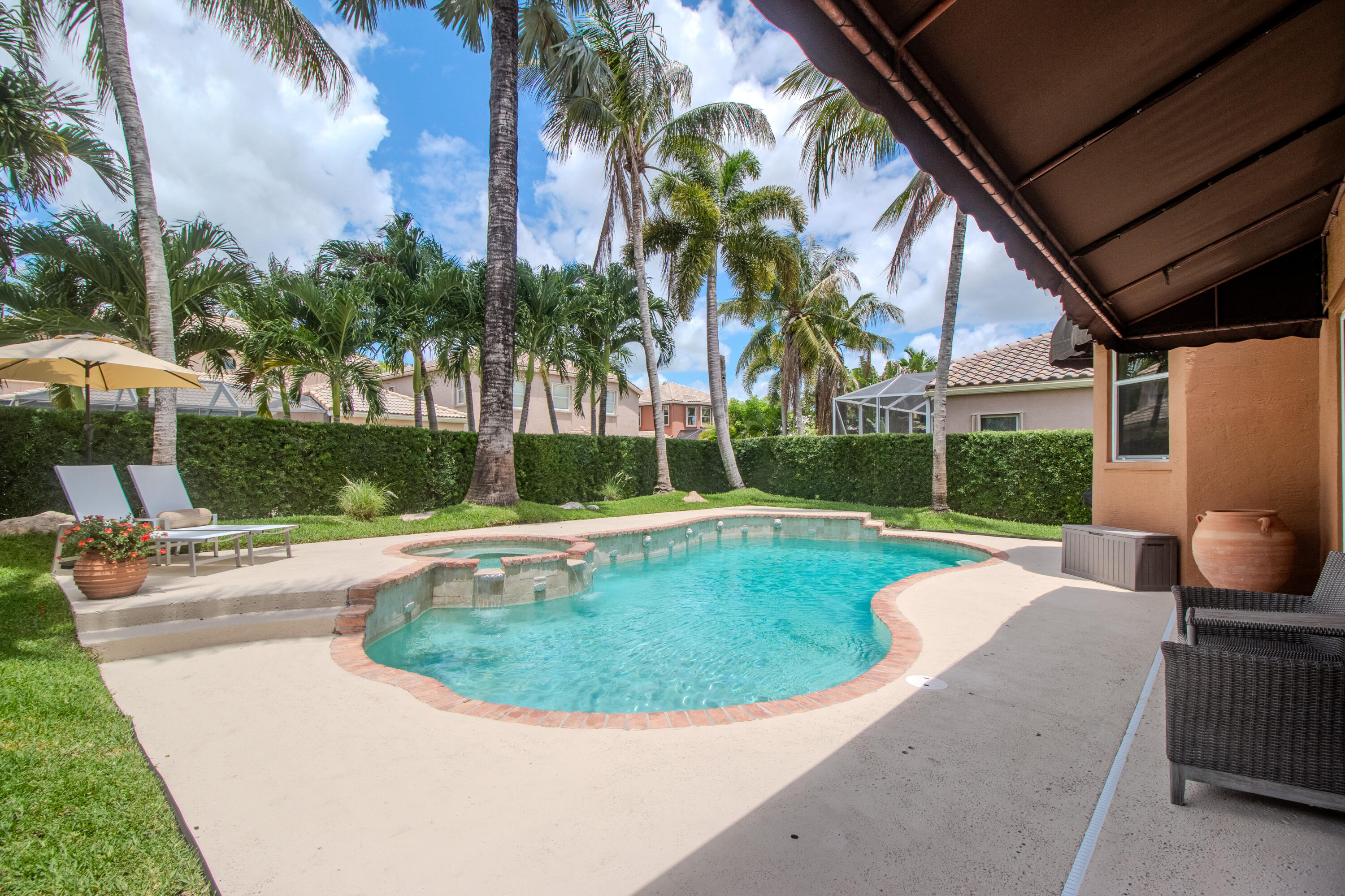 main property photo 27