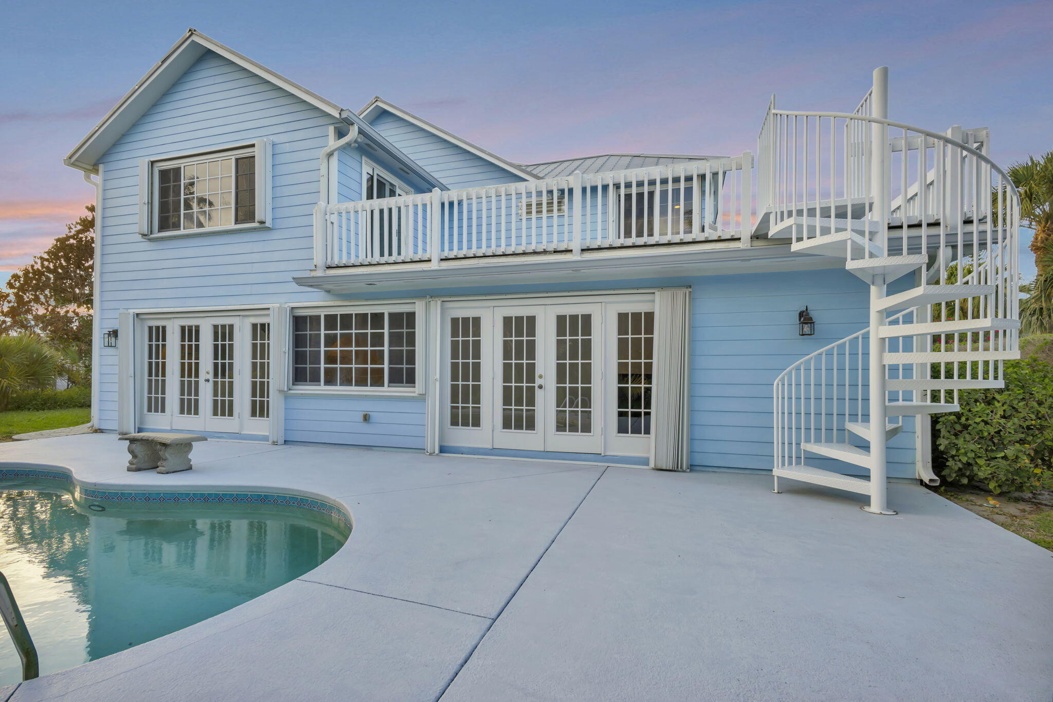 main property photo 10