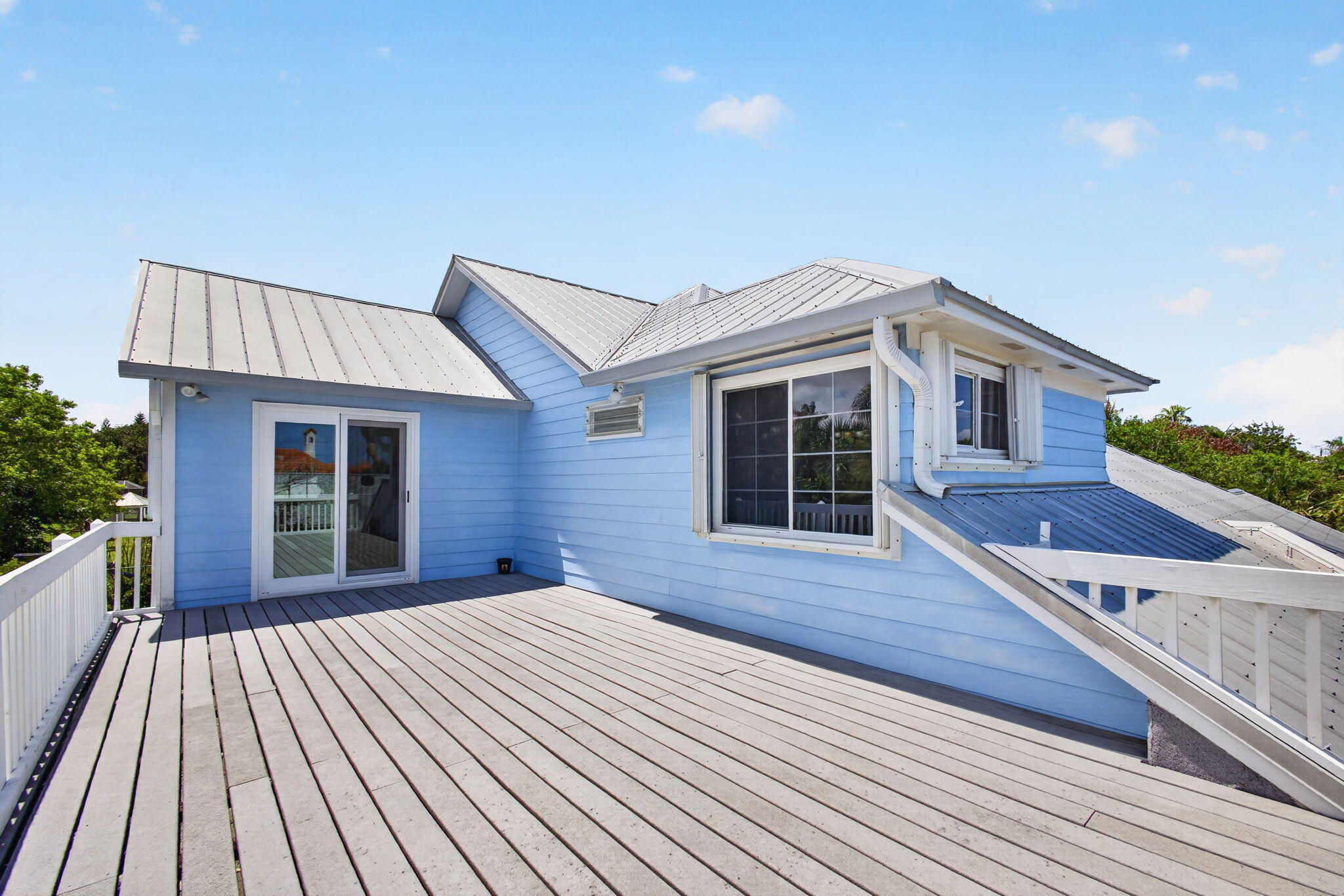 main property photo 44
