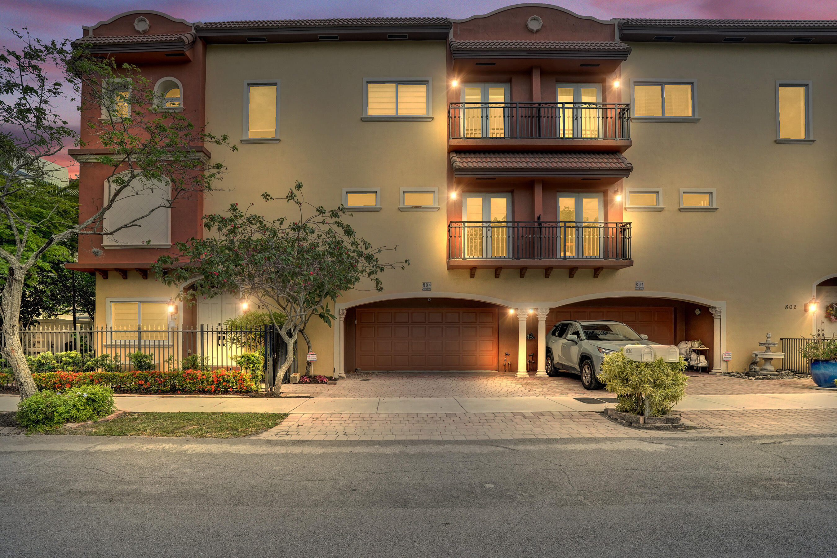 main property photo 6