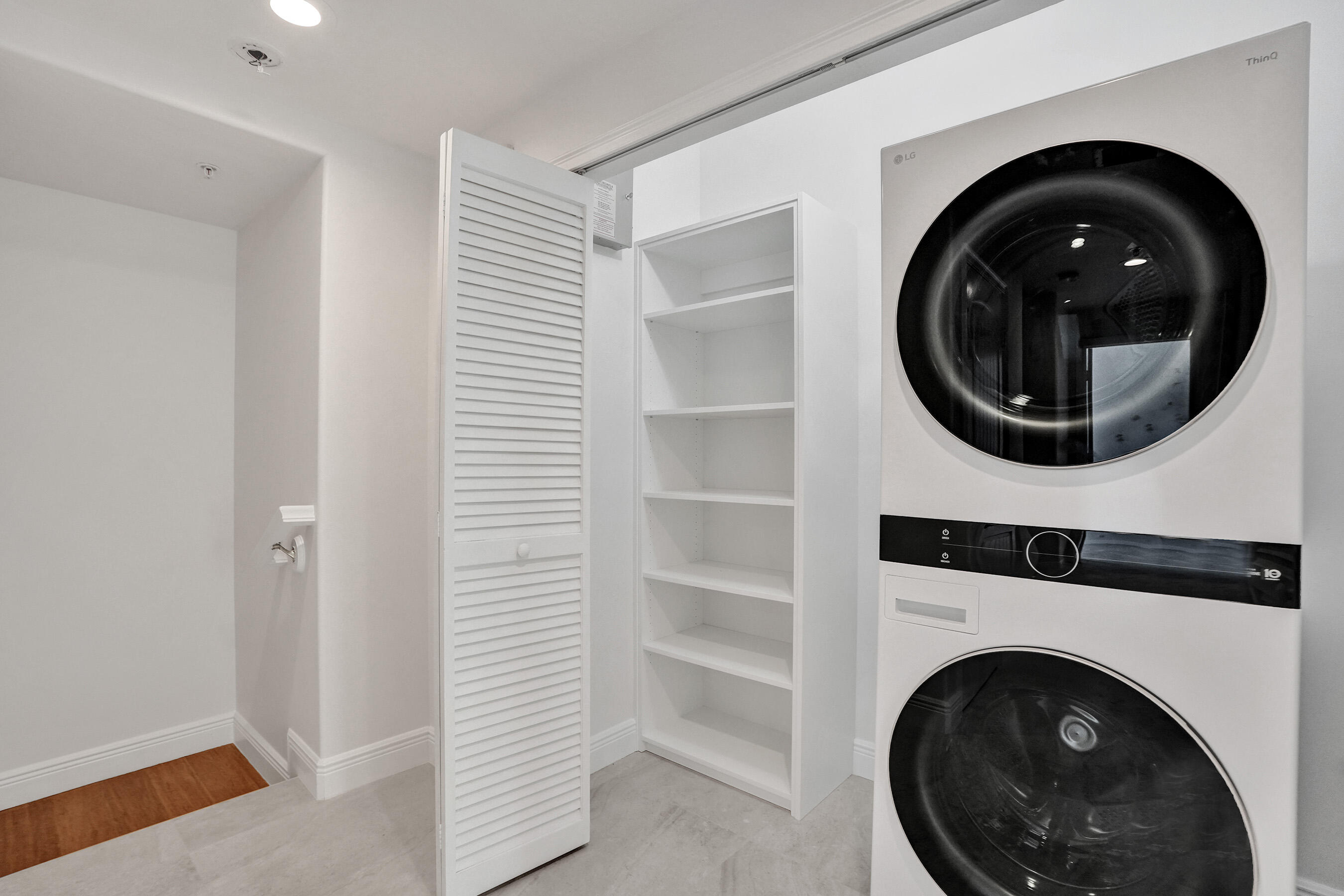 main property photo 78