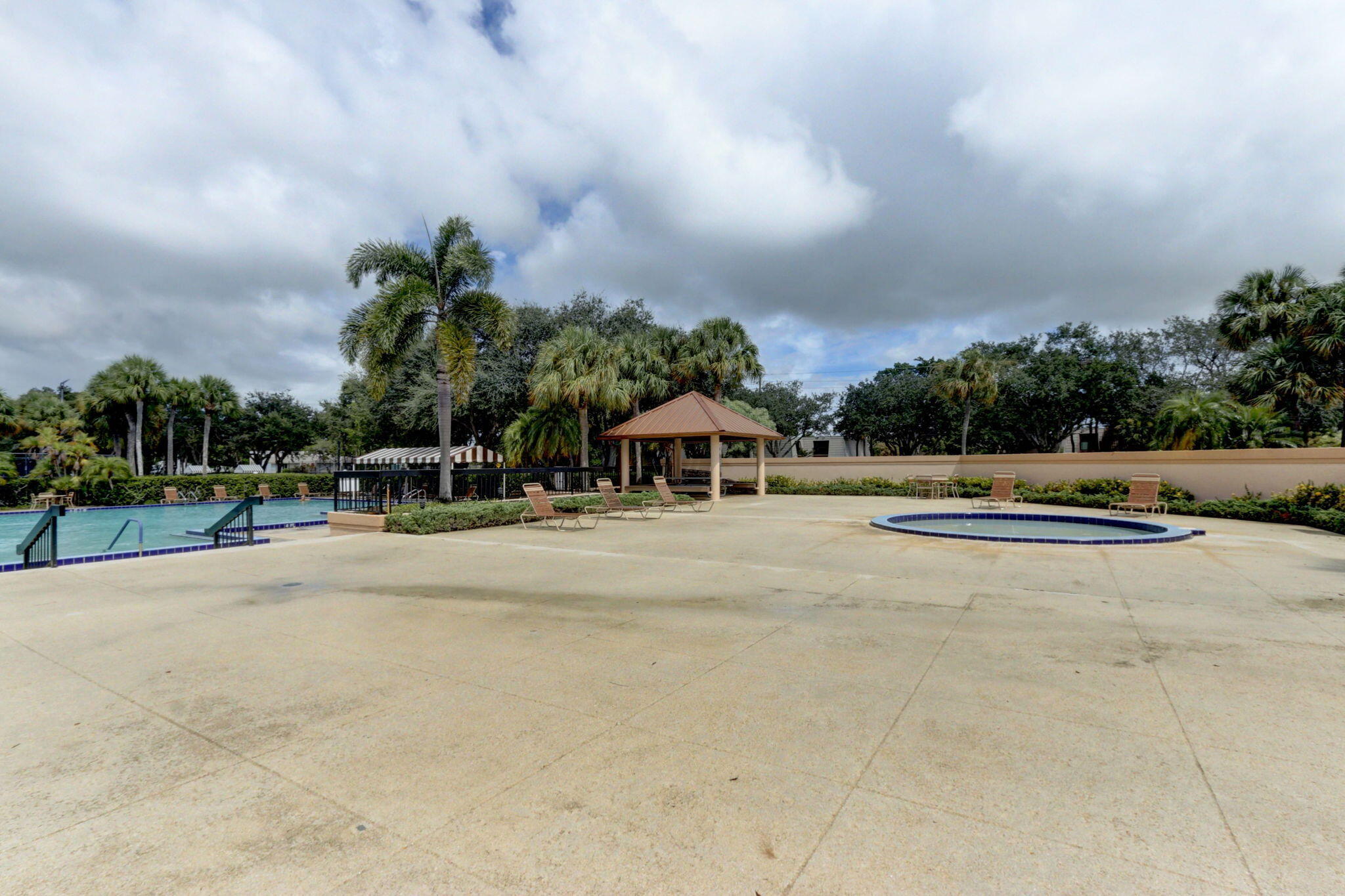 main property photo 66