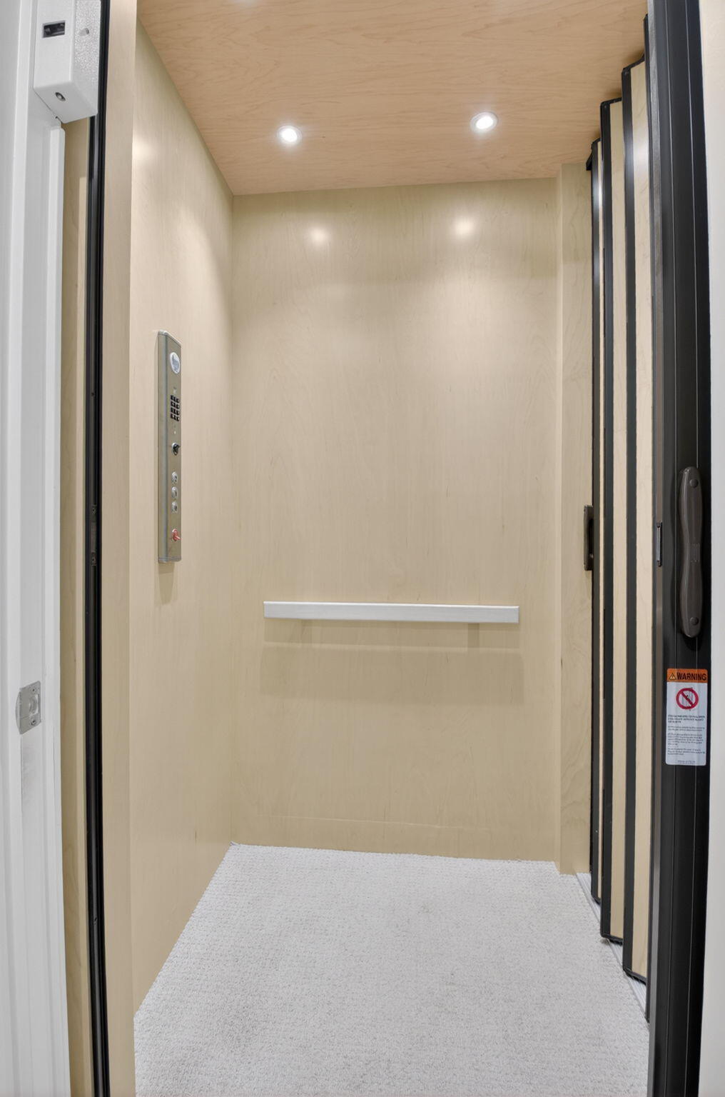 main property photo 16