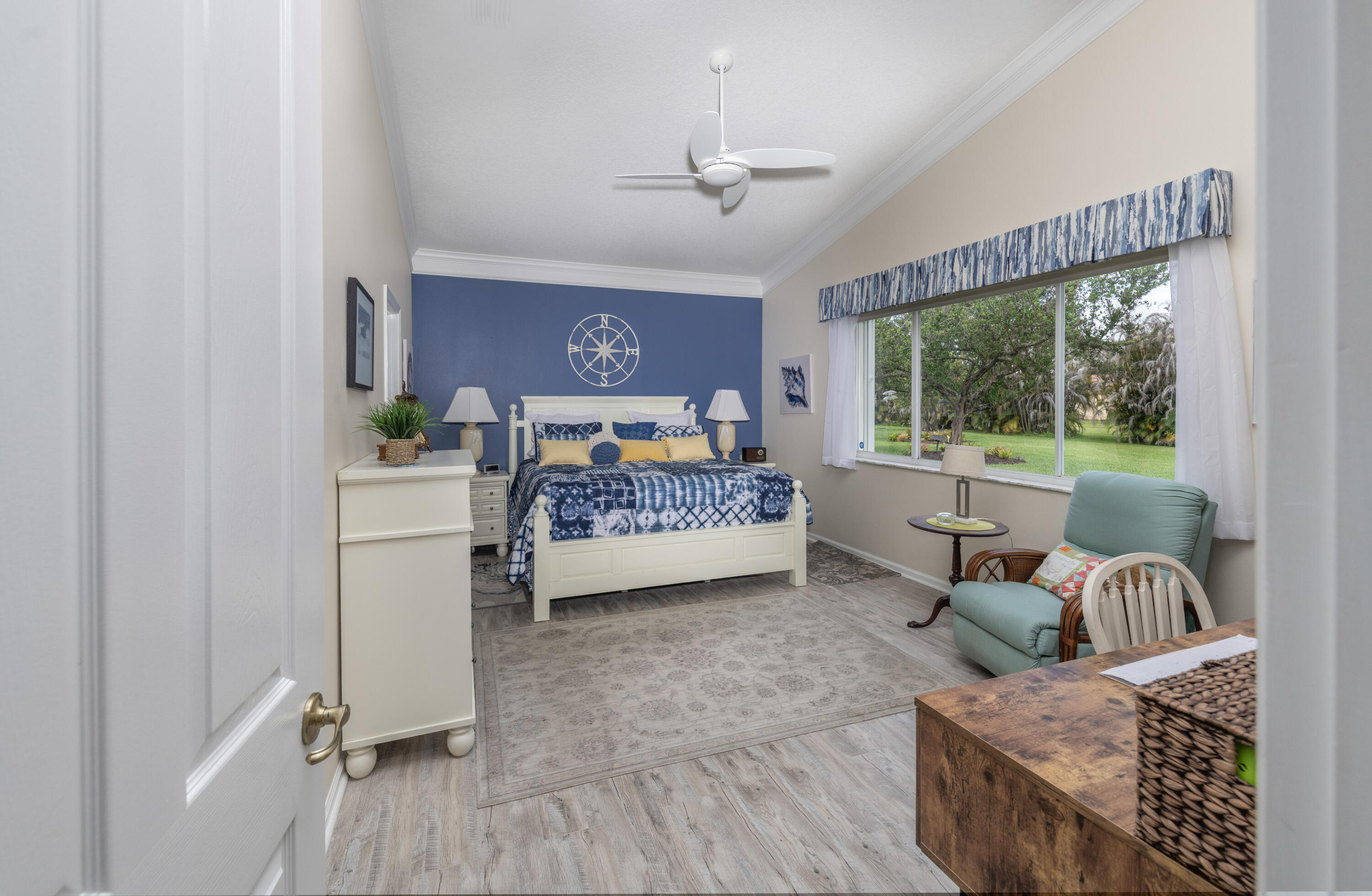 property viewer photo 17