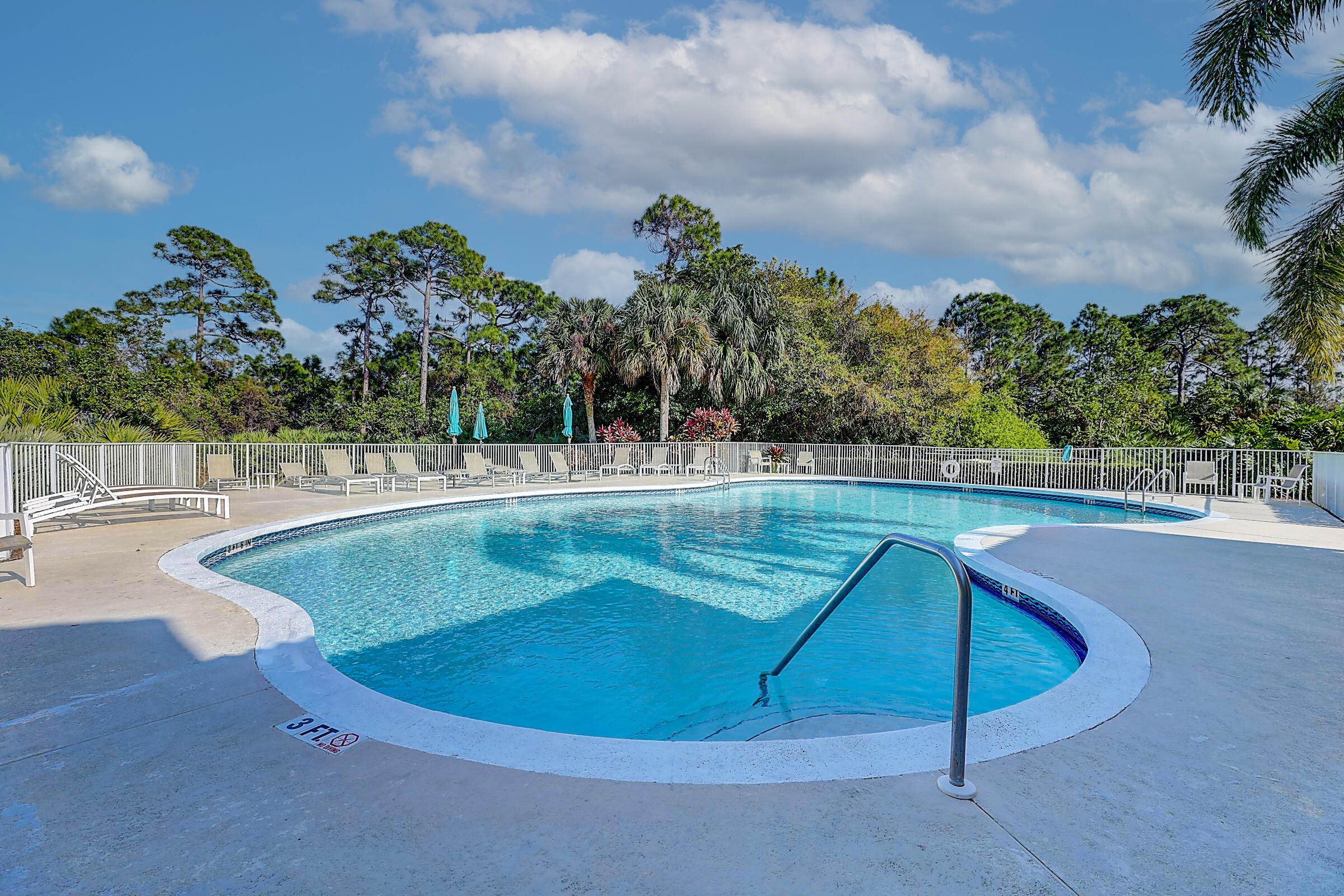 property viewer photo 48