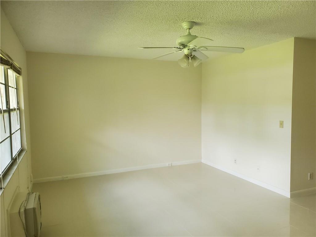 property viewer photo 4