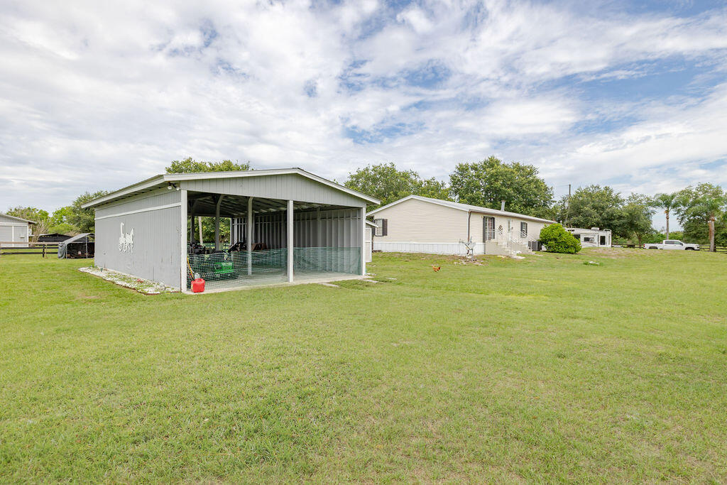 main property photo 29