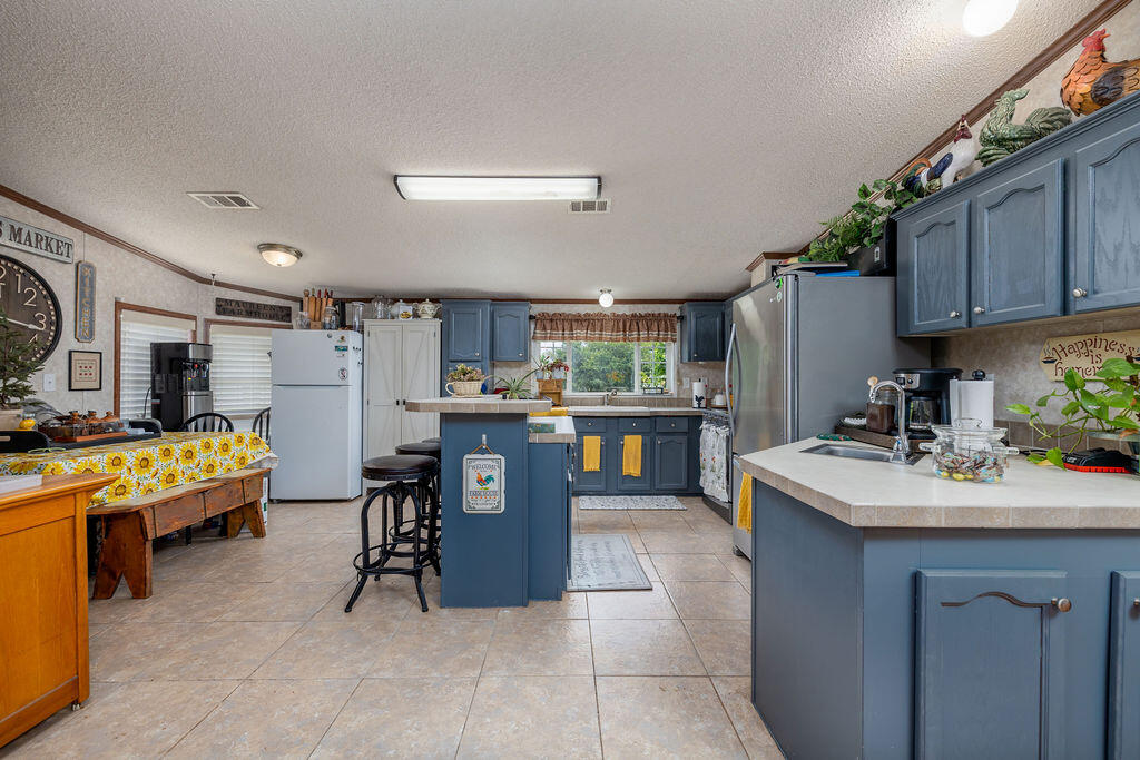 main property photo 61