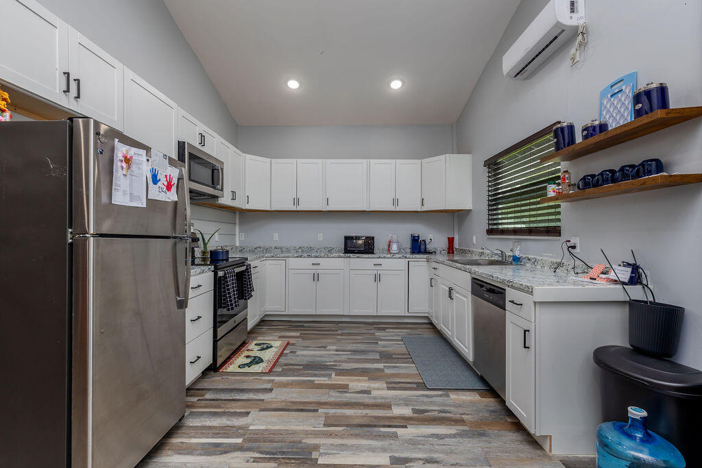 main property photo 75