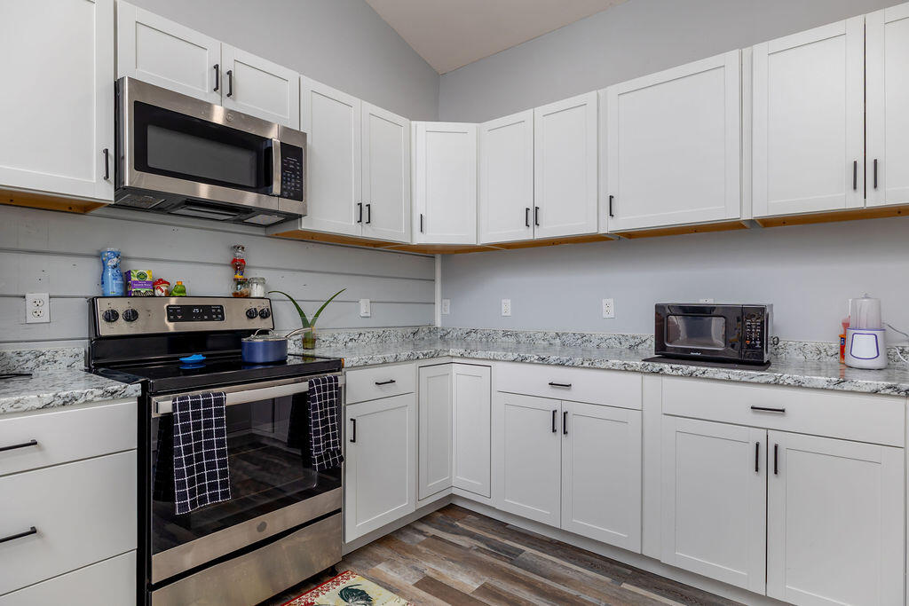 main property photo 77