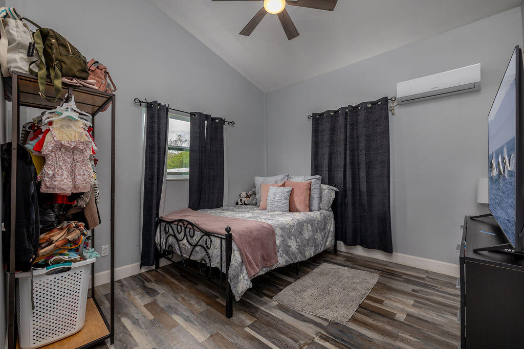 main property photo 80