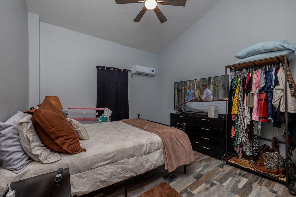 main property photo 84