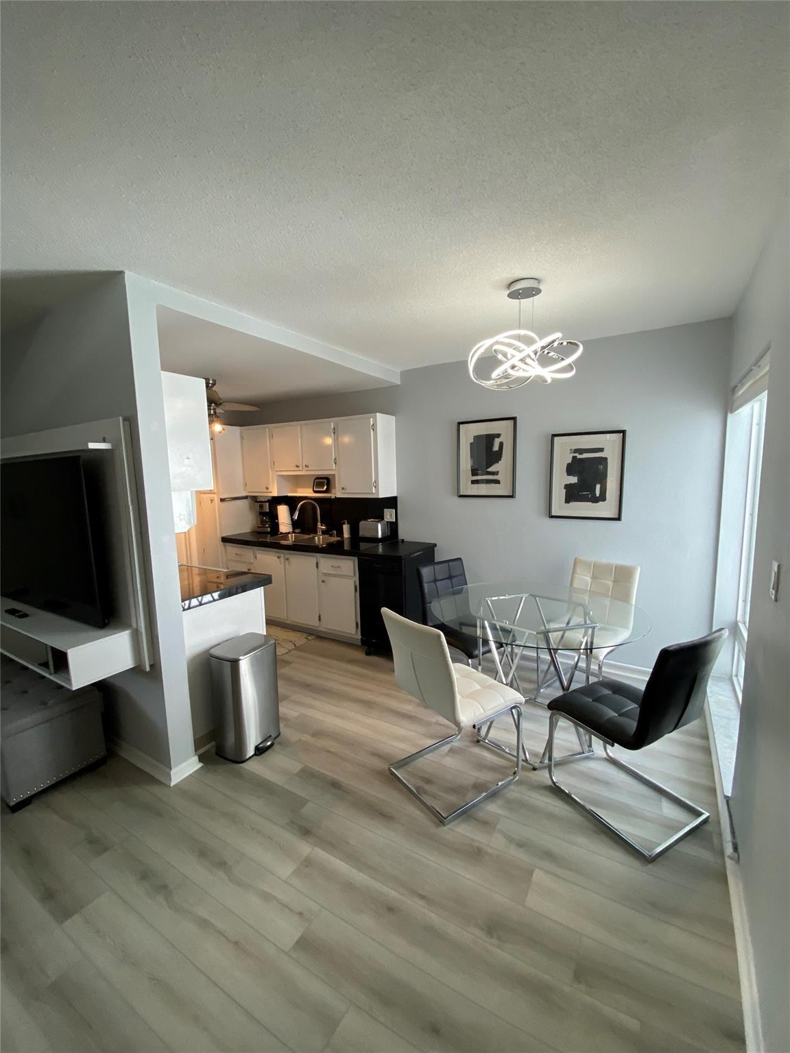 property viewer photo 5