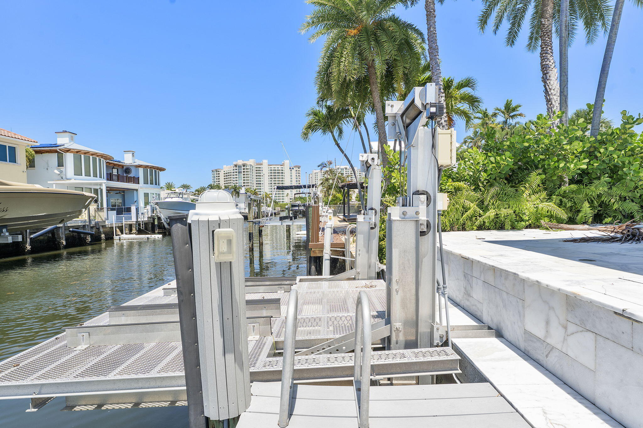 main property photo 76