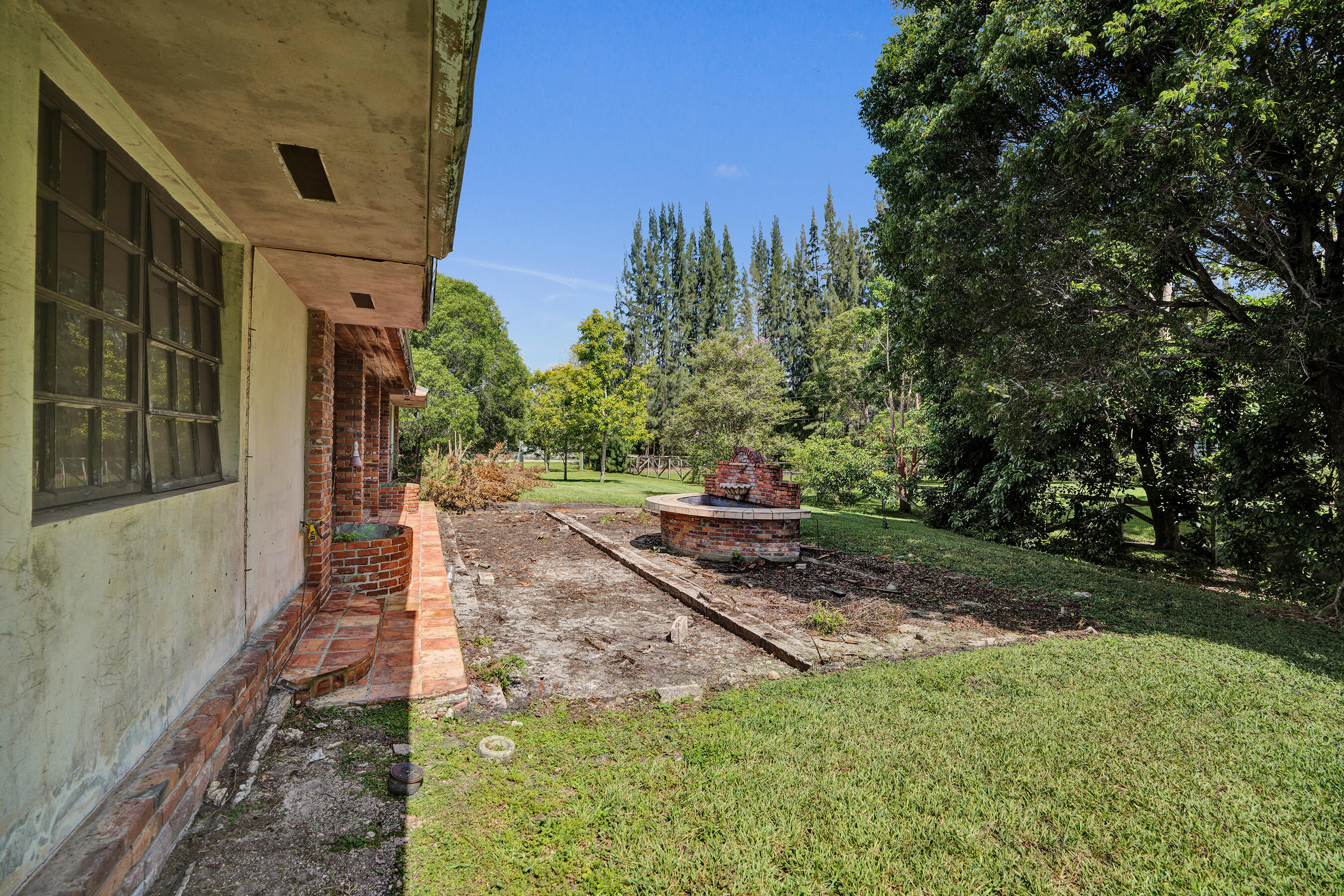 main property photo 46