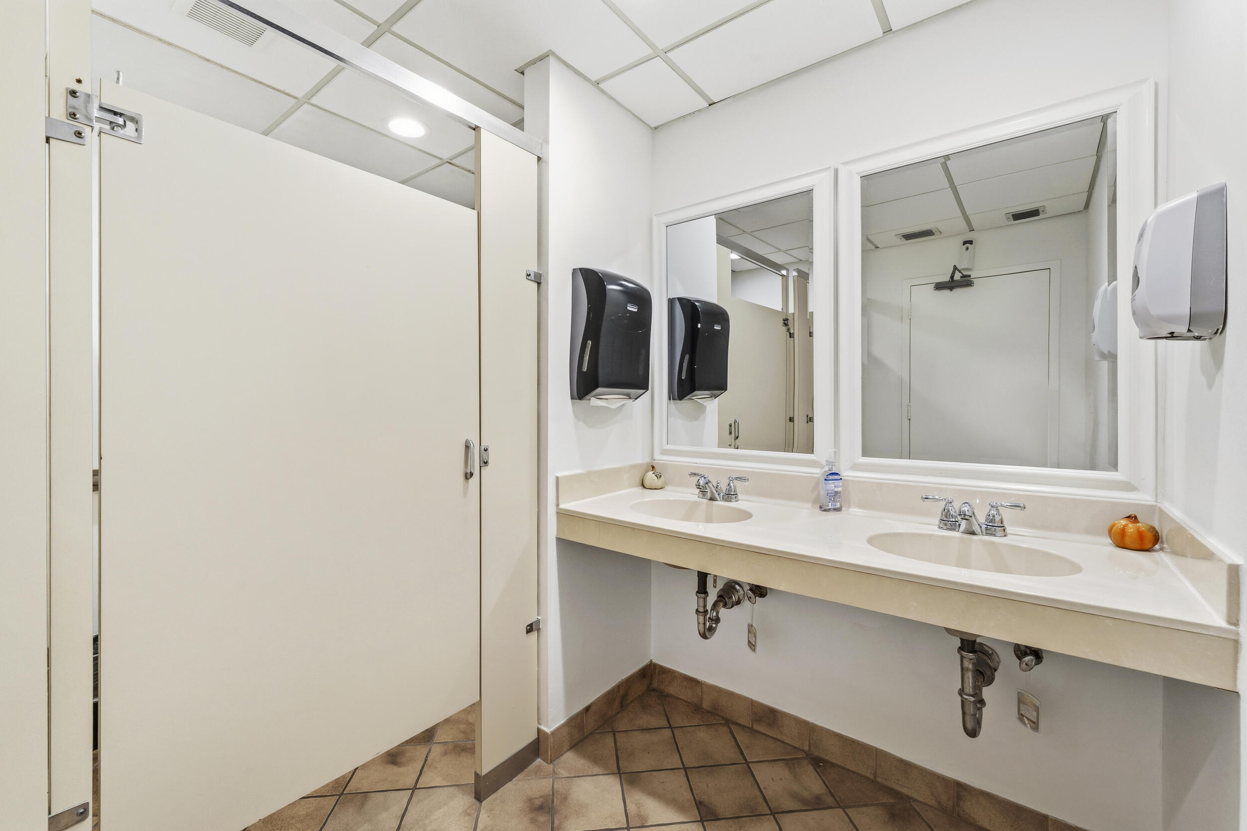 main property photo 55