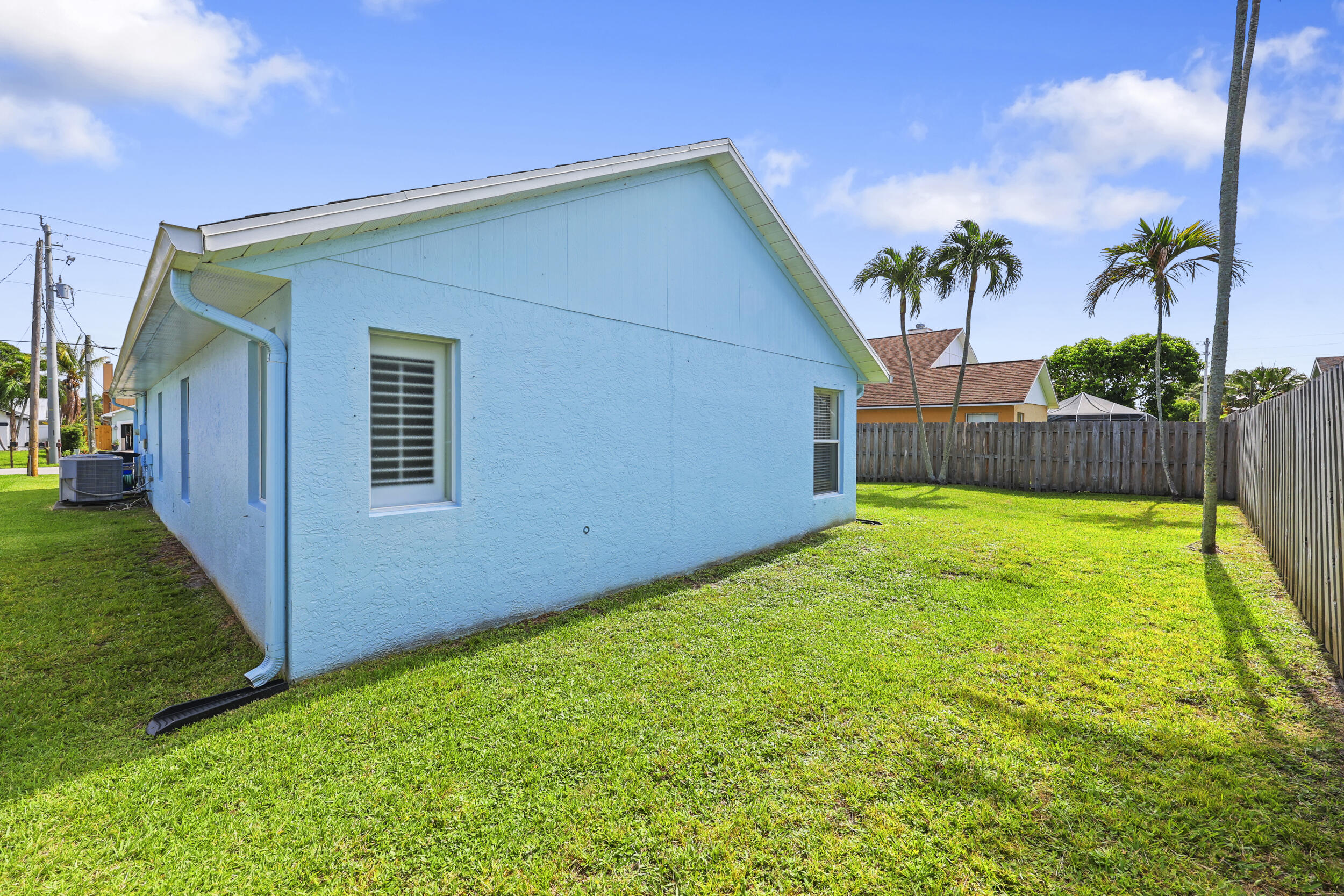 property viewer photo 44