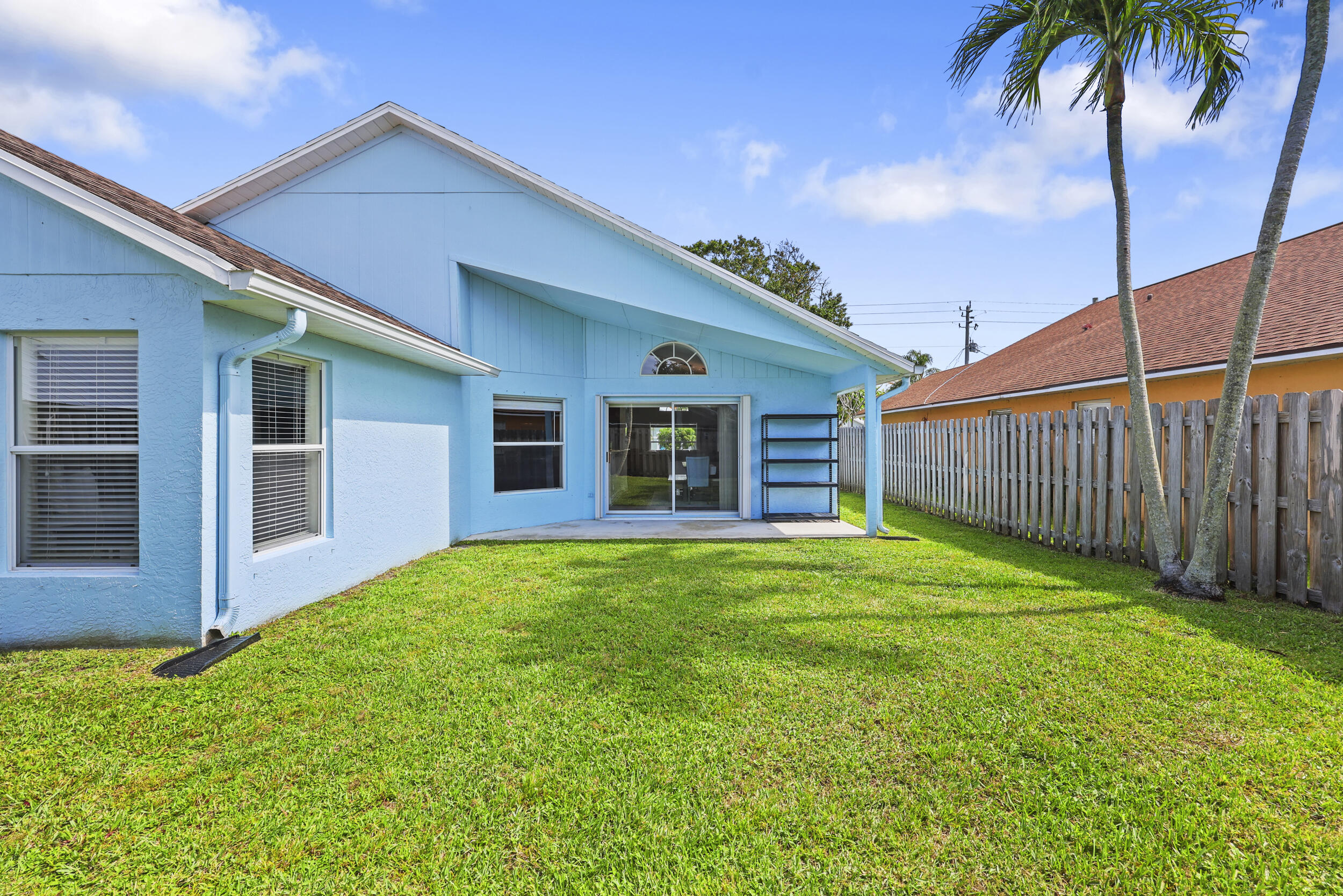 property viewer photo 45