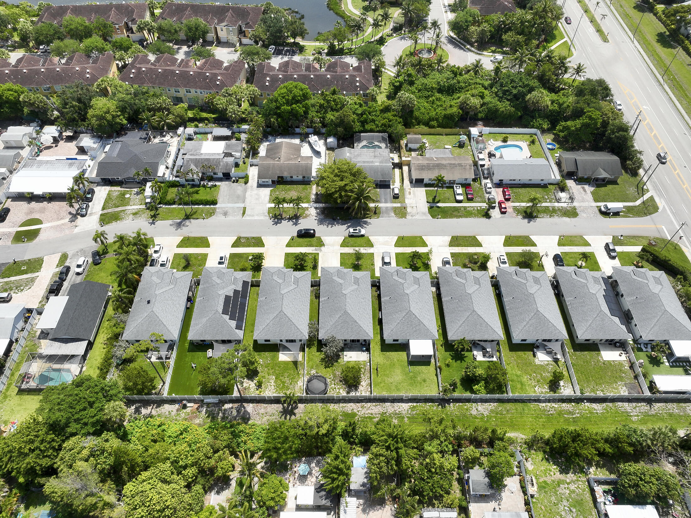 main property photo 43