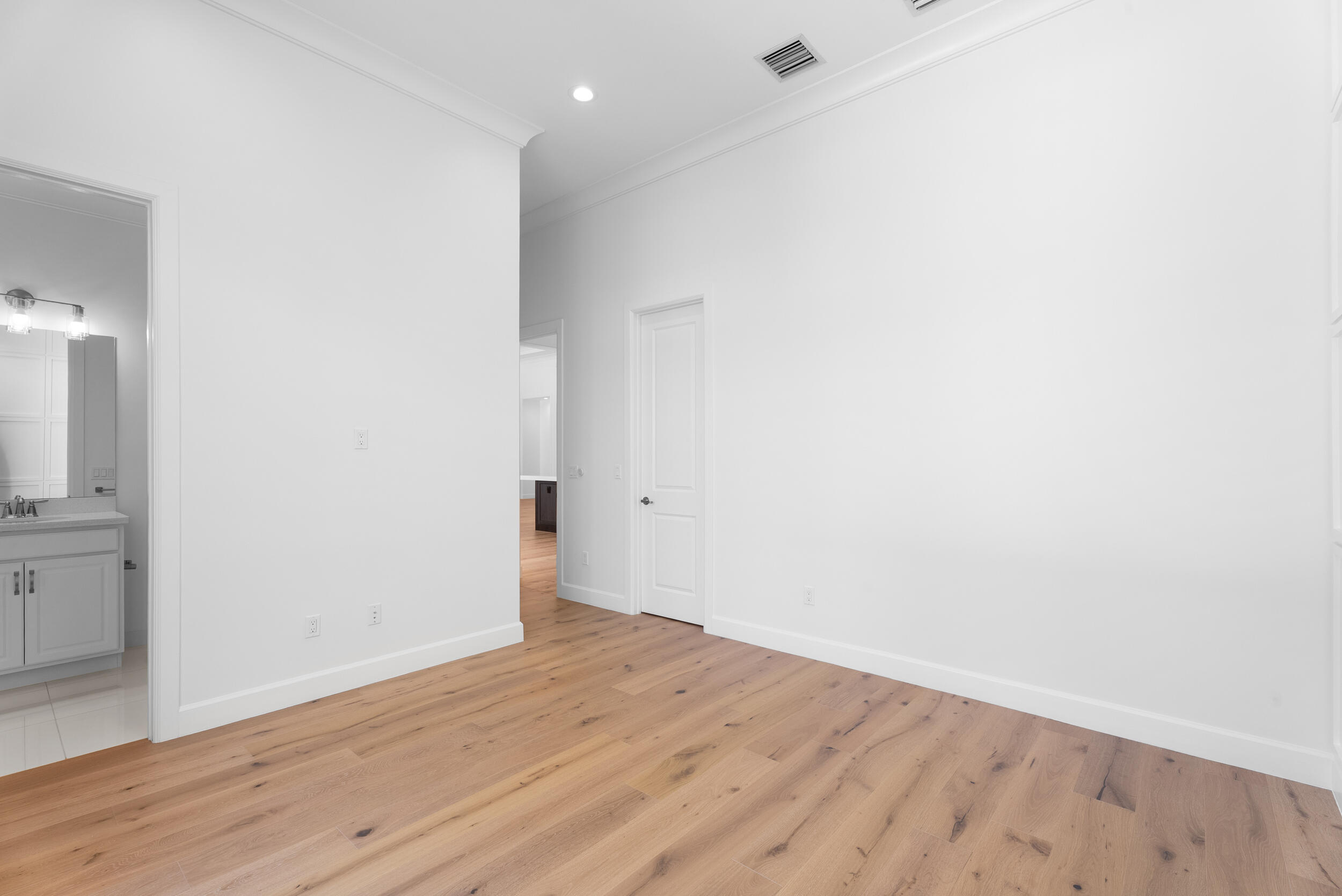 main property photo 68
