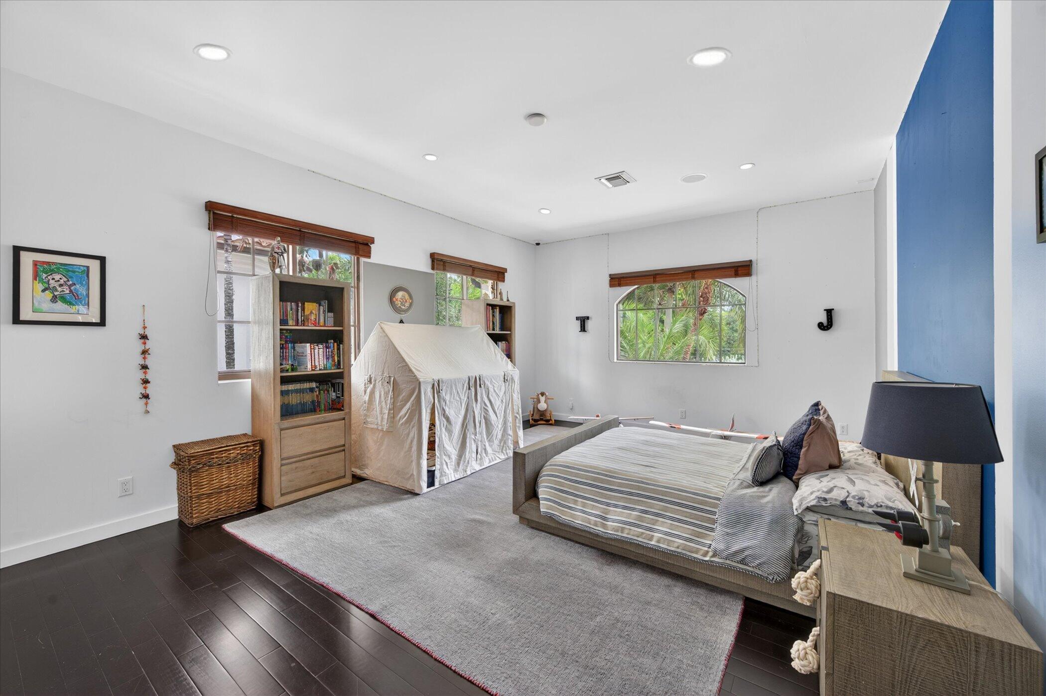 main property photo 66