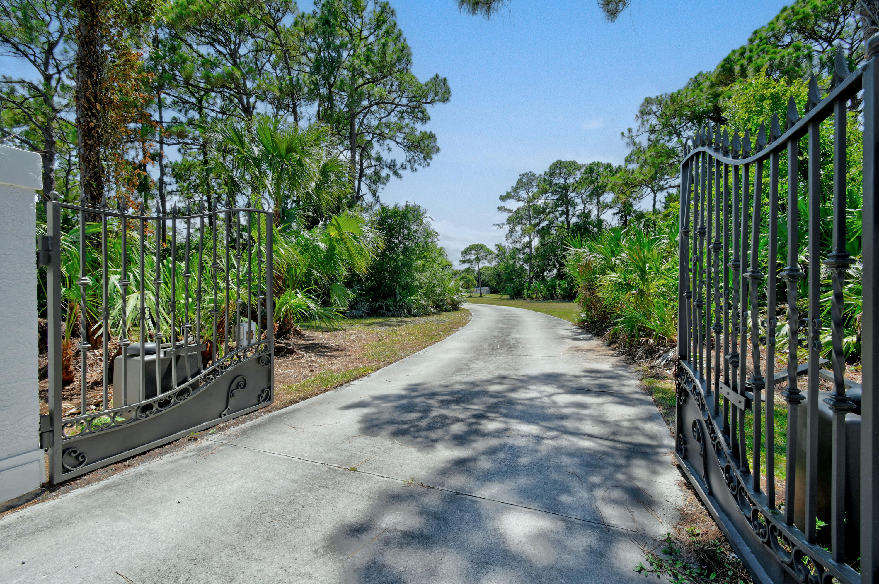 main property photo 7