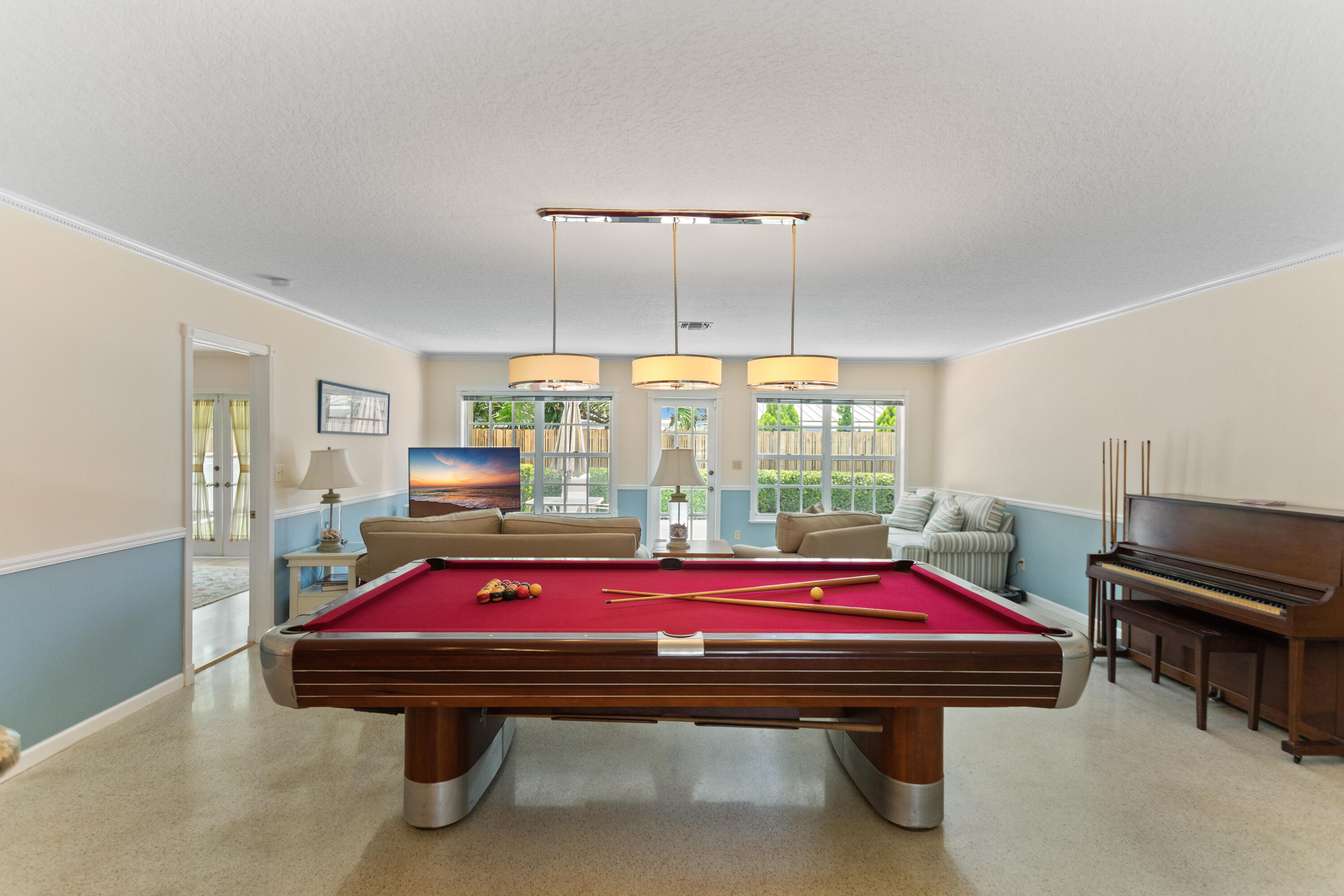 main property photo 25