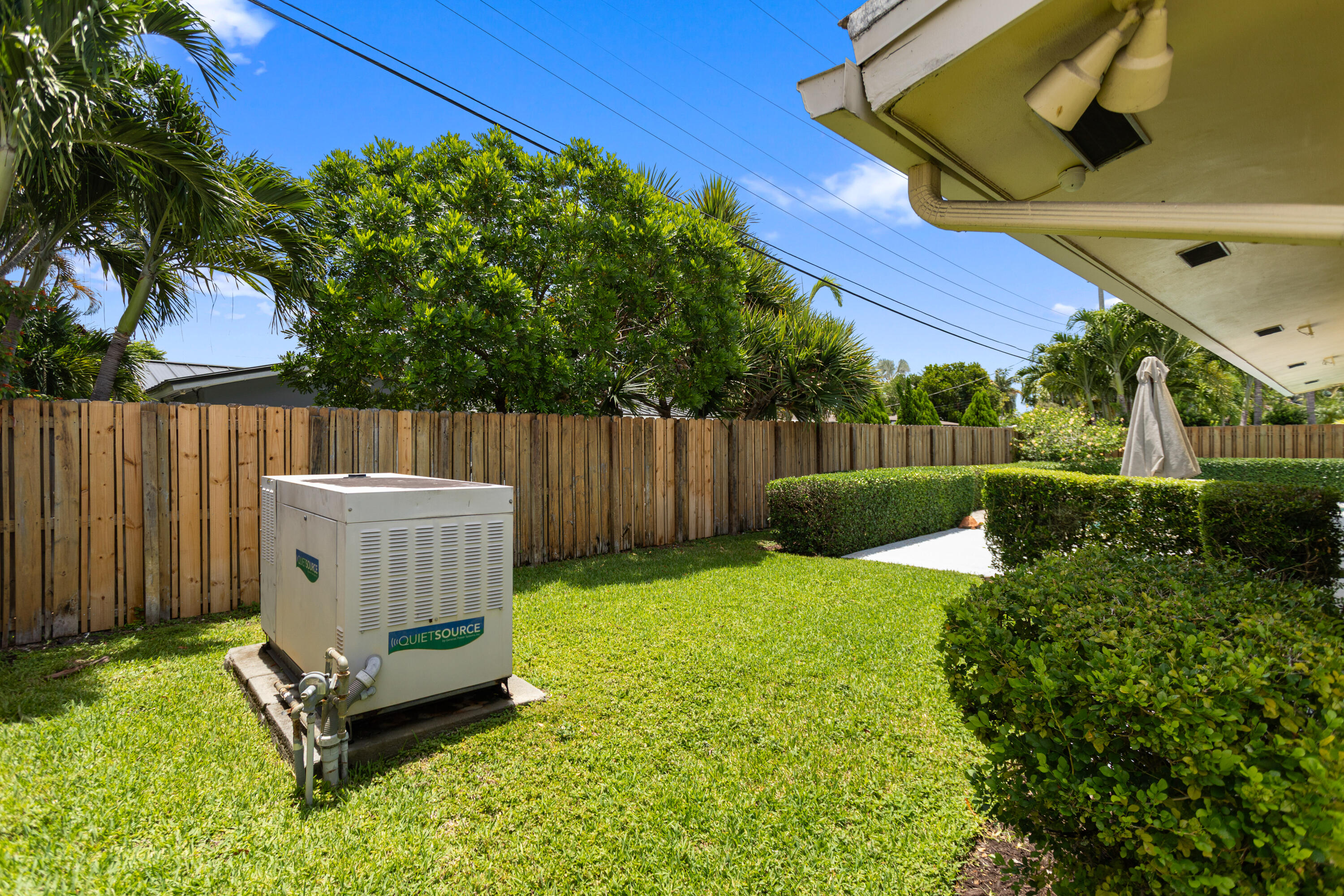 main property photo 74
