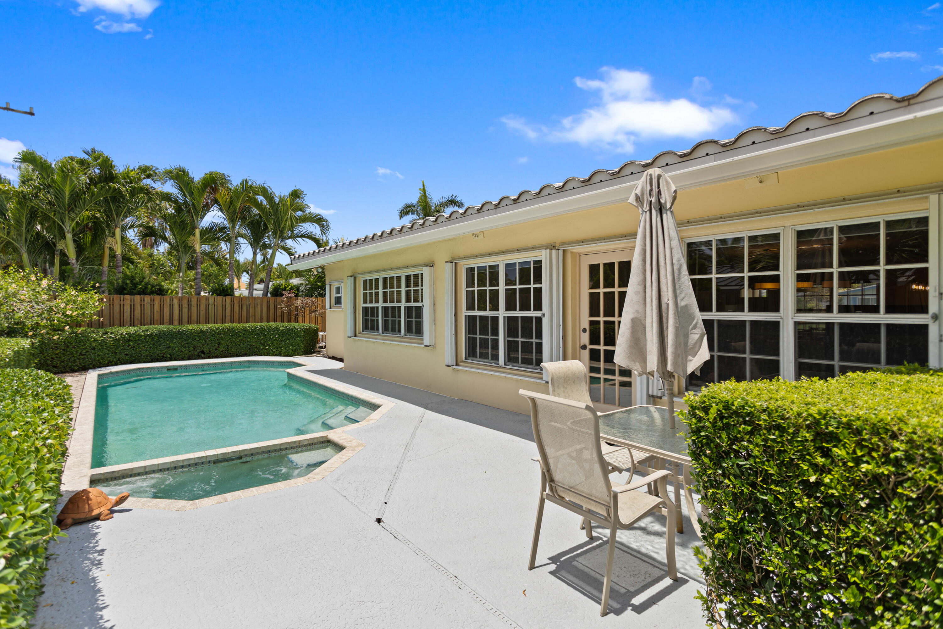 main property photo 75