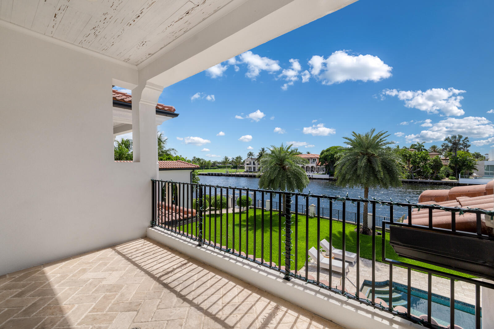 main property photo 74