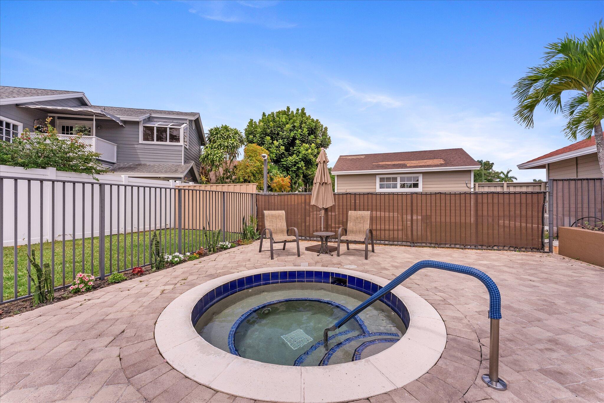 main property photo 40