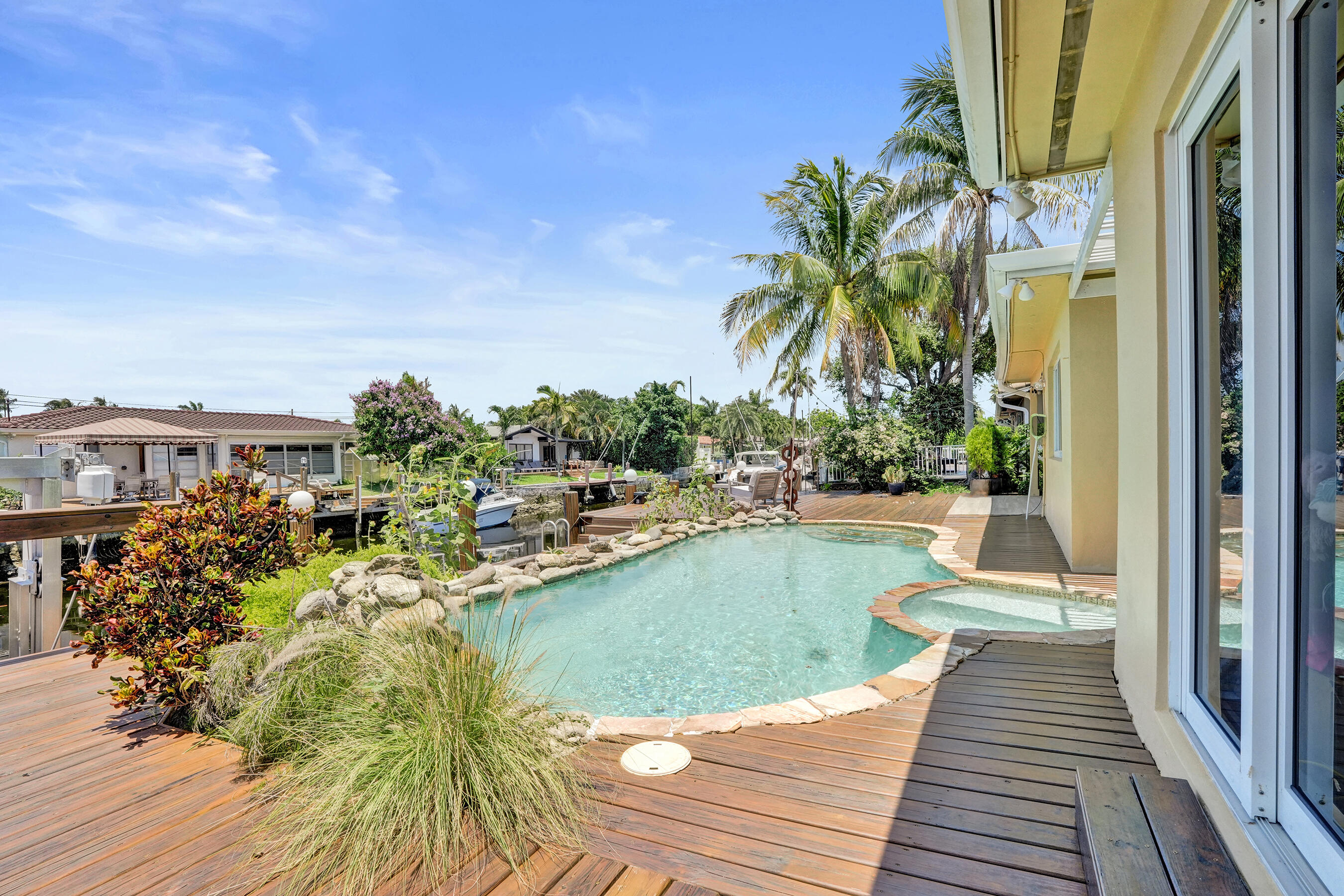 main property photo 43