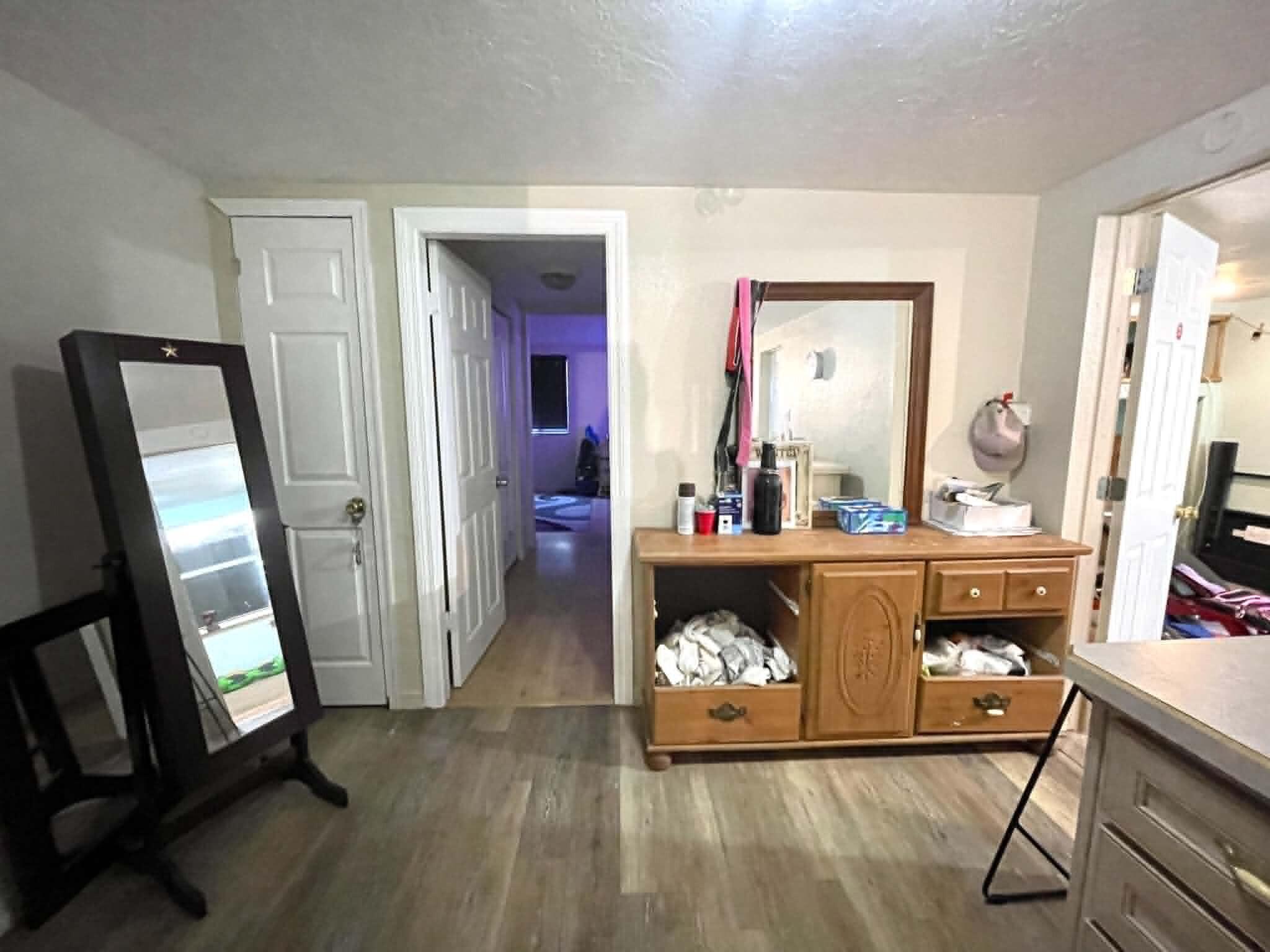 property viewer photo 17