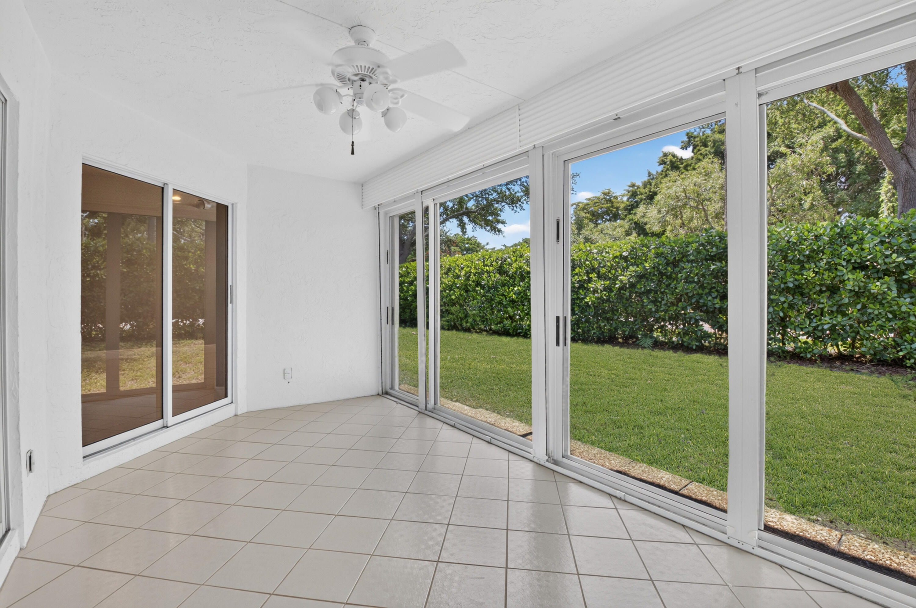 property viewer photo 56