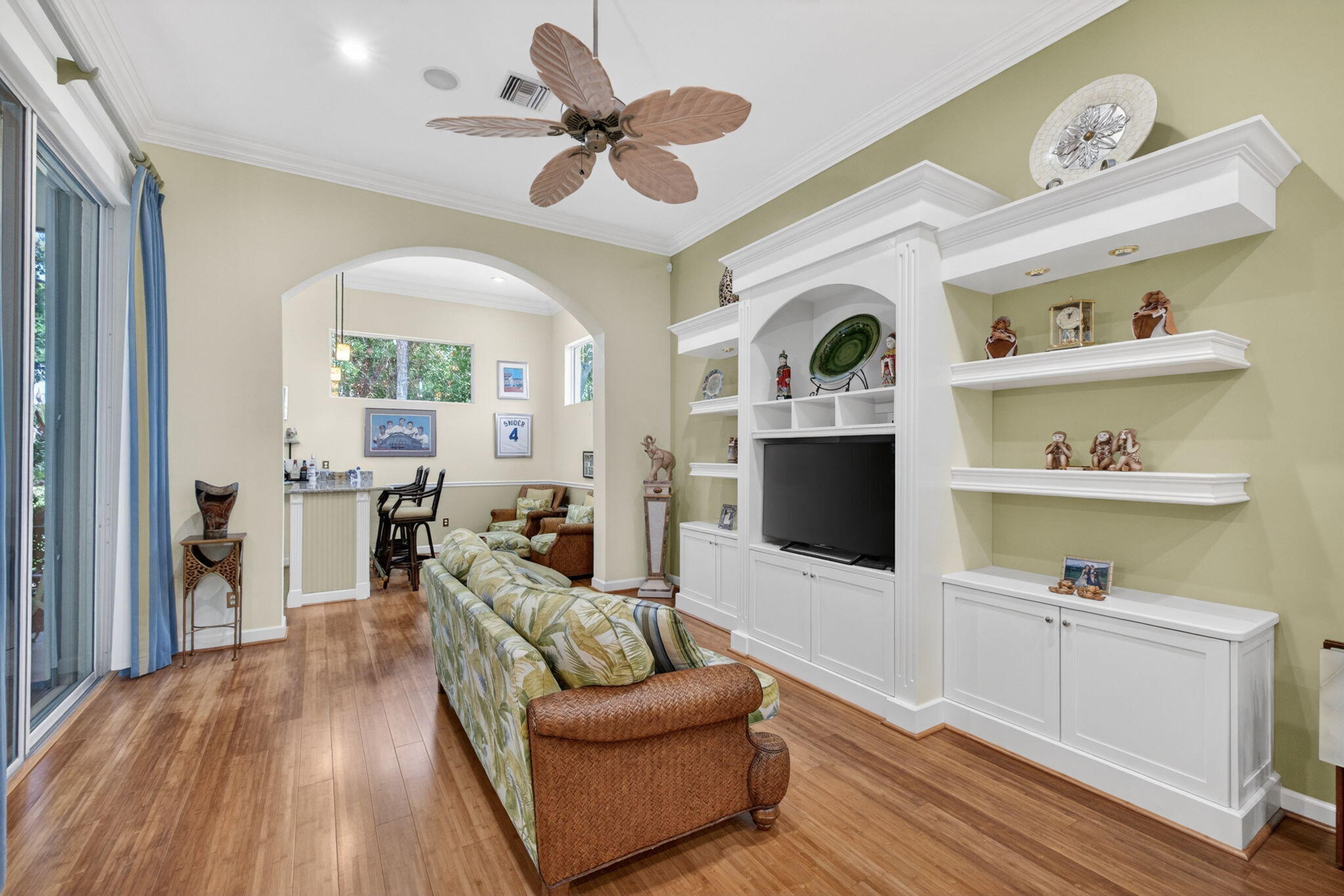 main property photo 16