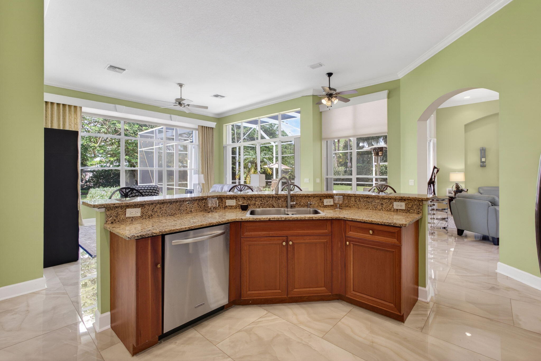 main property photo 18