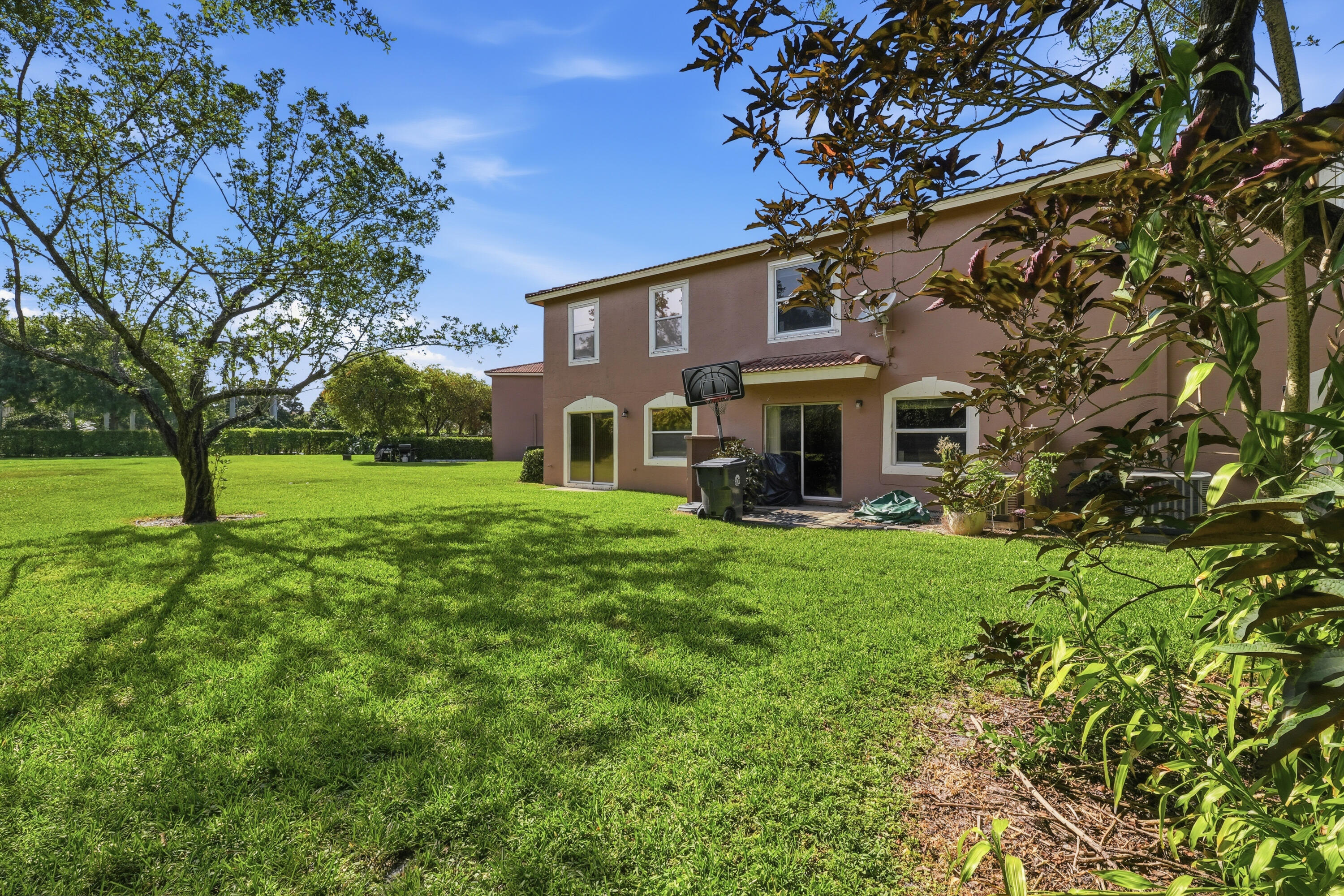 main property photo 21