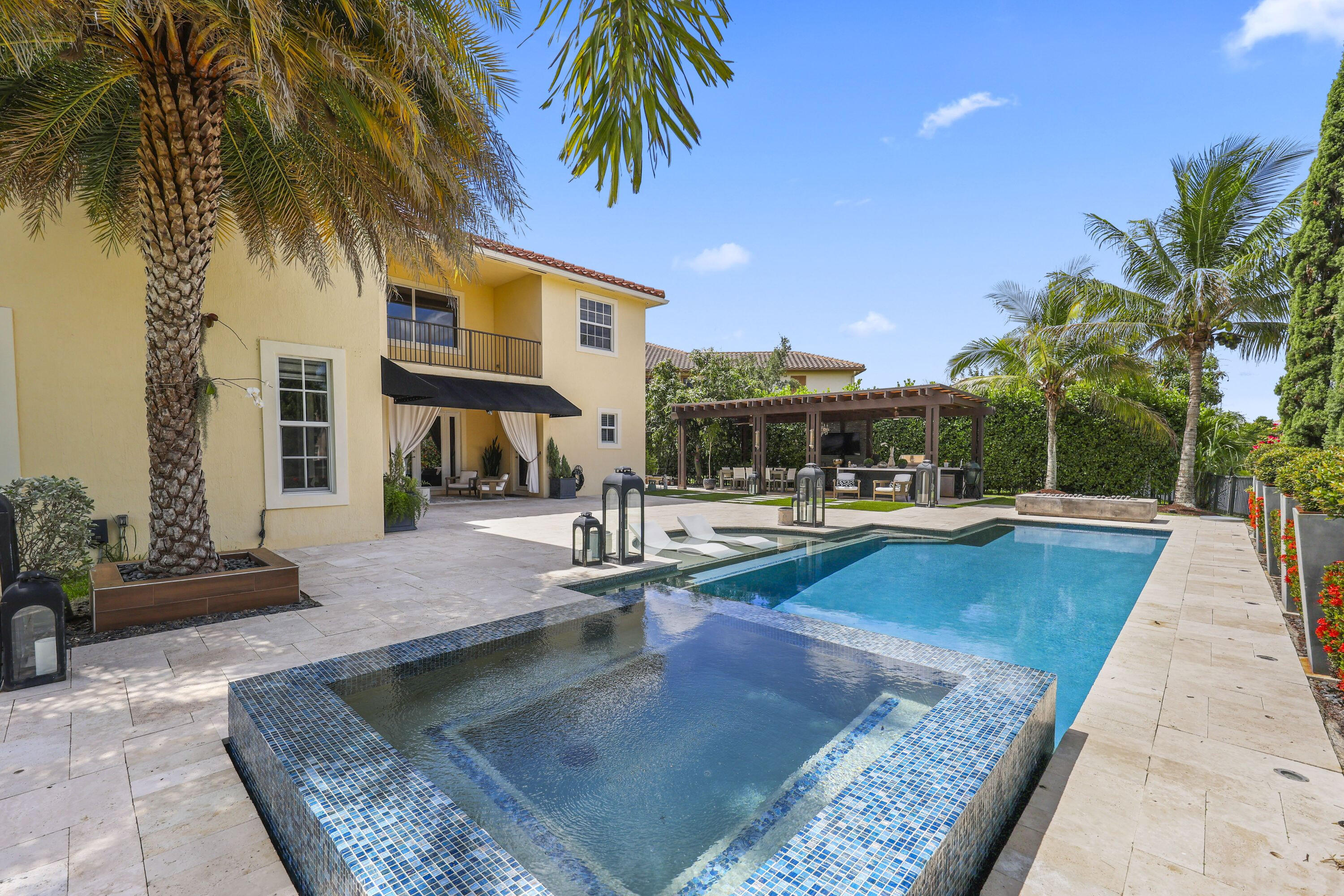 main property photo 25