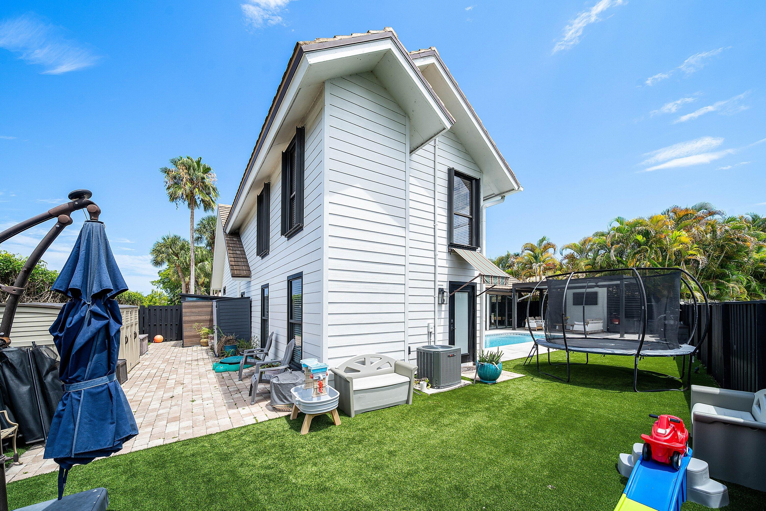 main property photo 54