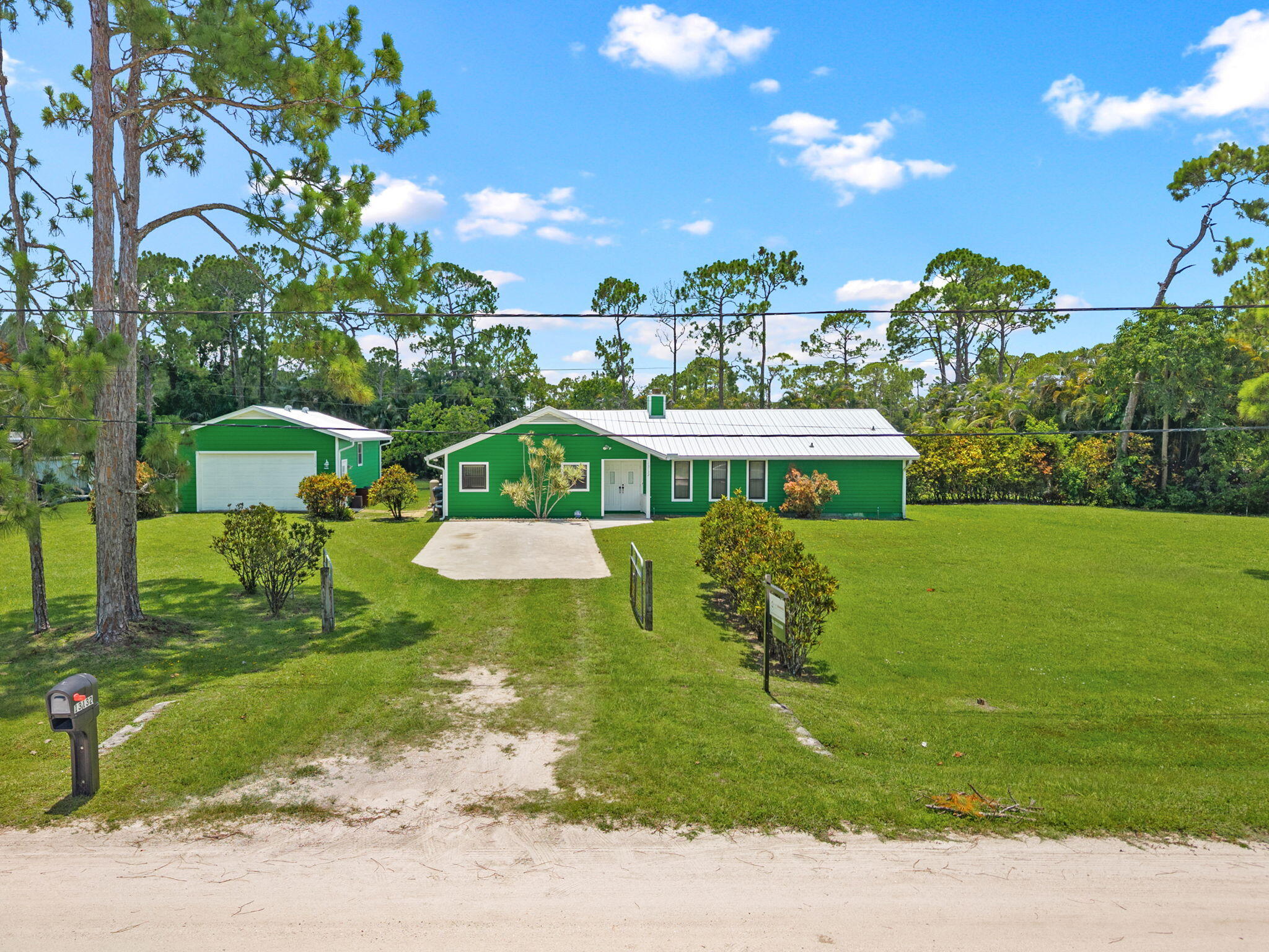 main property photo 41