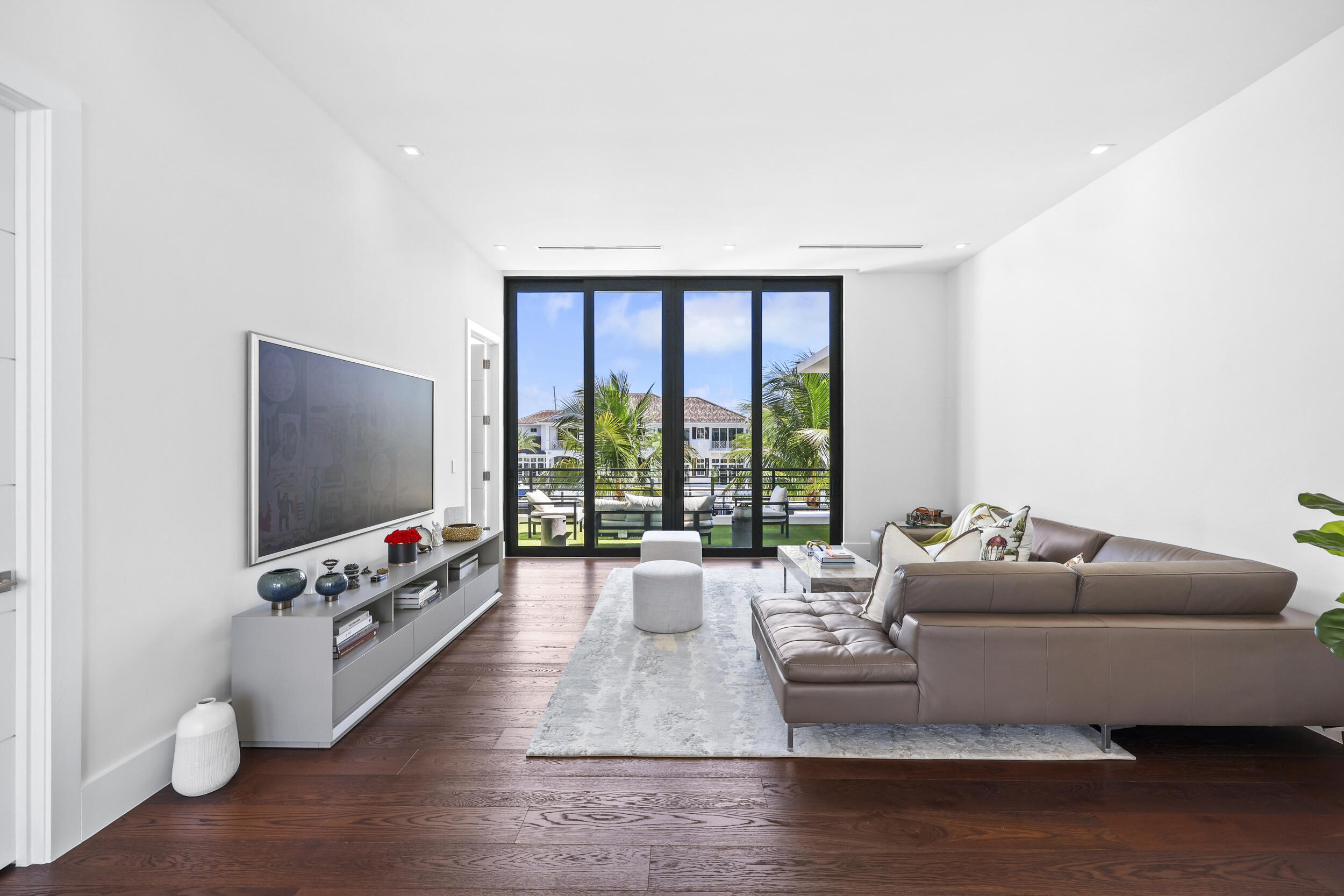 main property photo 70