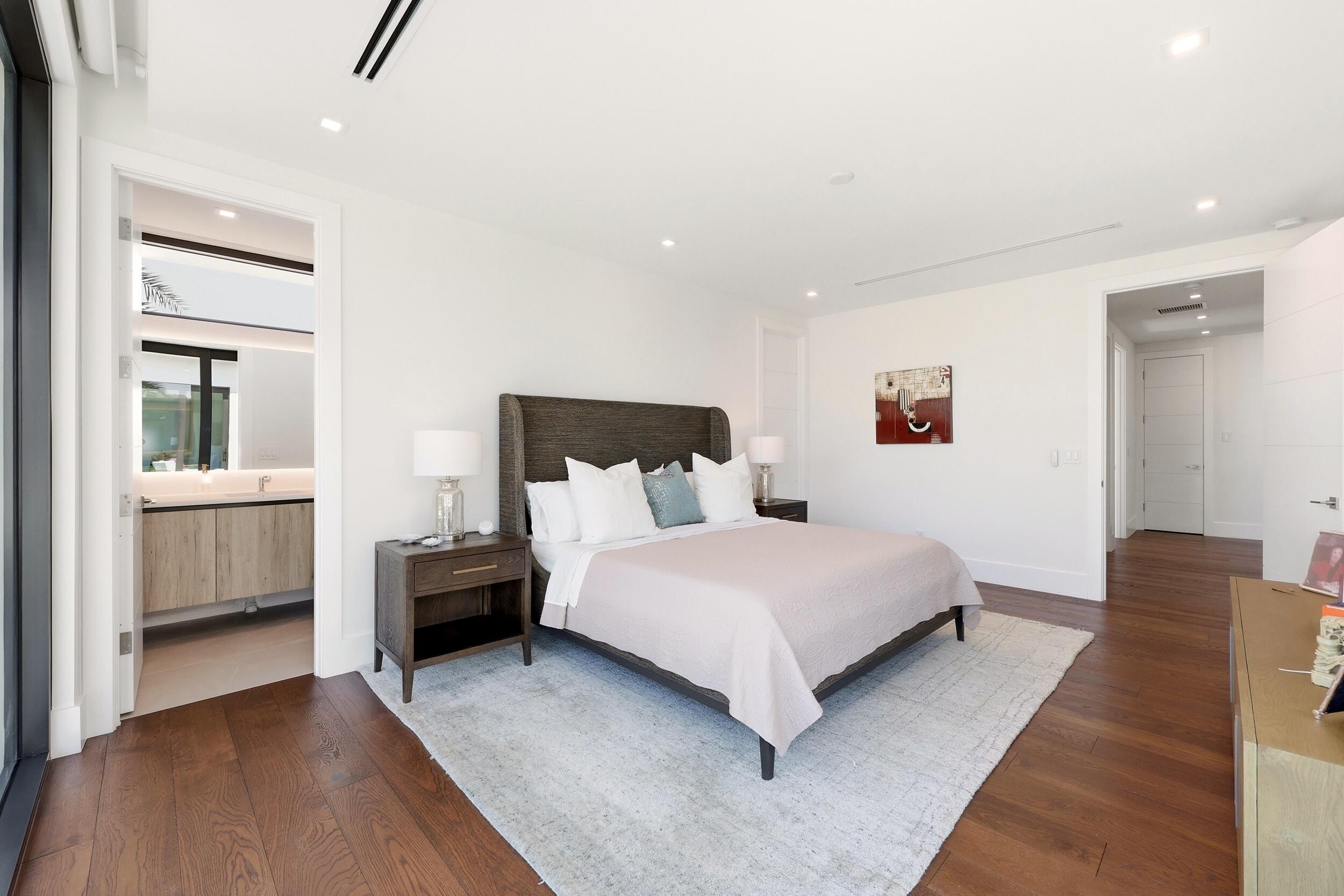 main property photo 80